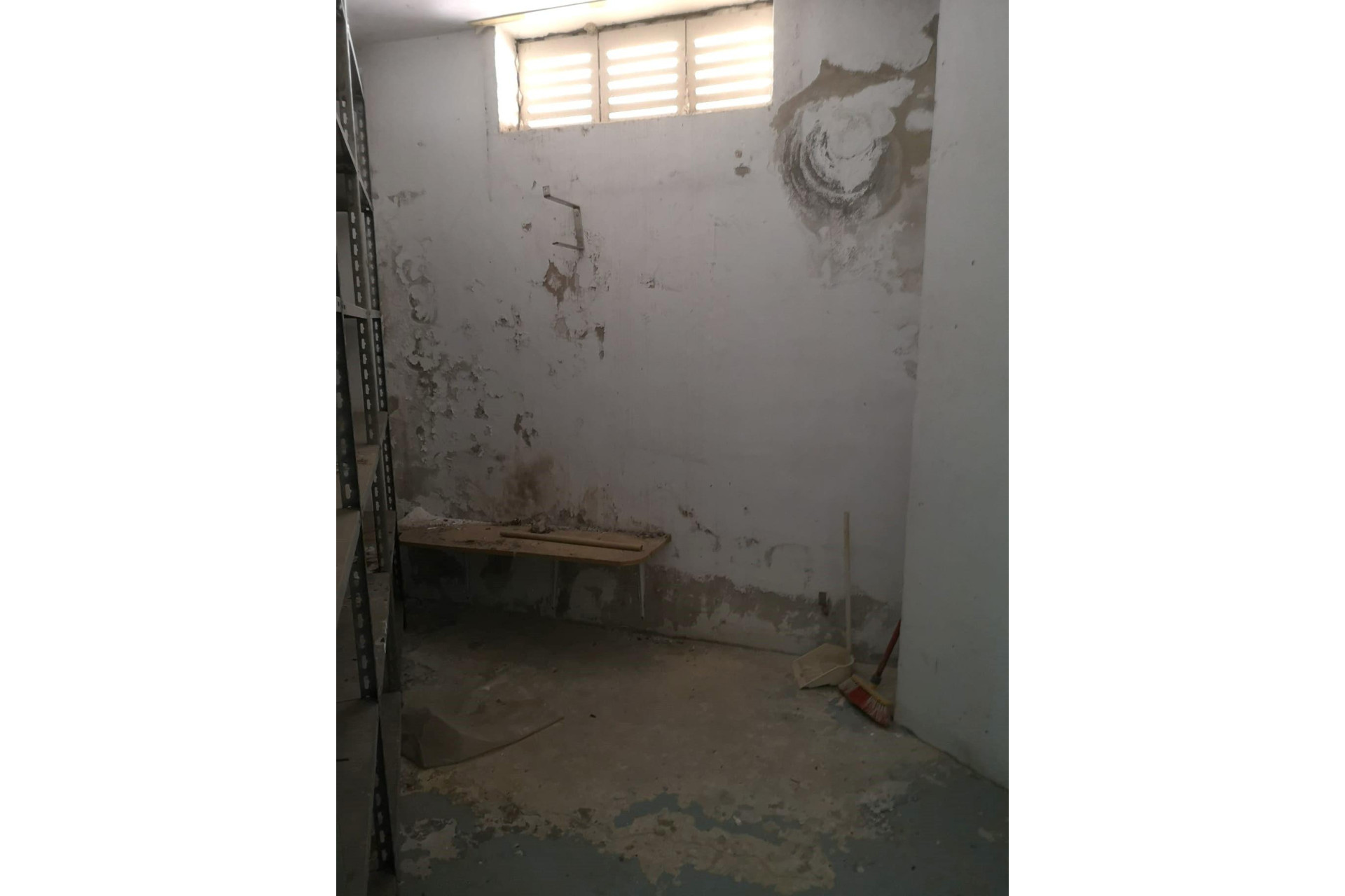 Reventa - Storeroom - Torrevieja - Estacion de autobuses