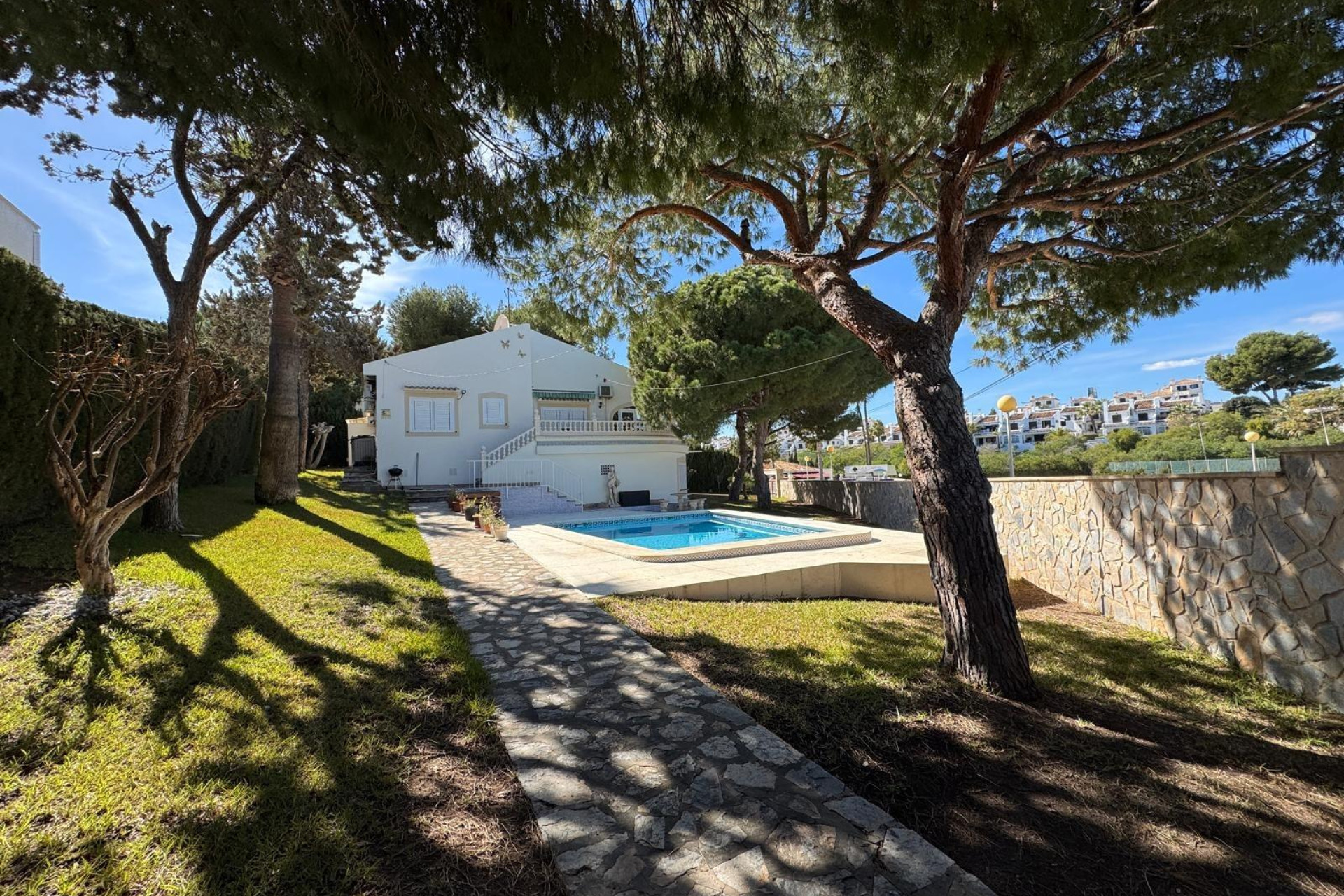 Reventa - Villa - Cabo Roig - MUY CERCA DE LA PLAYA