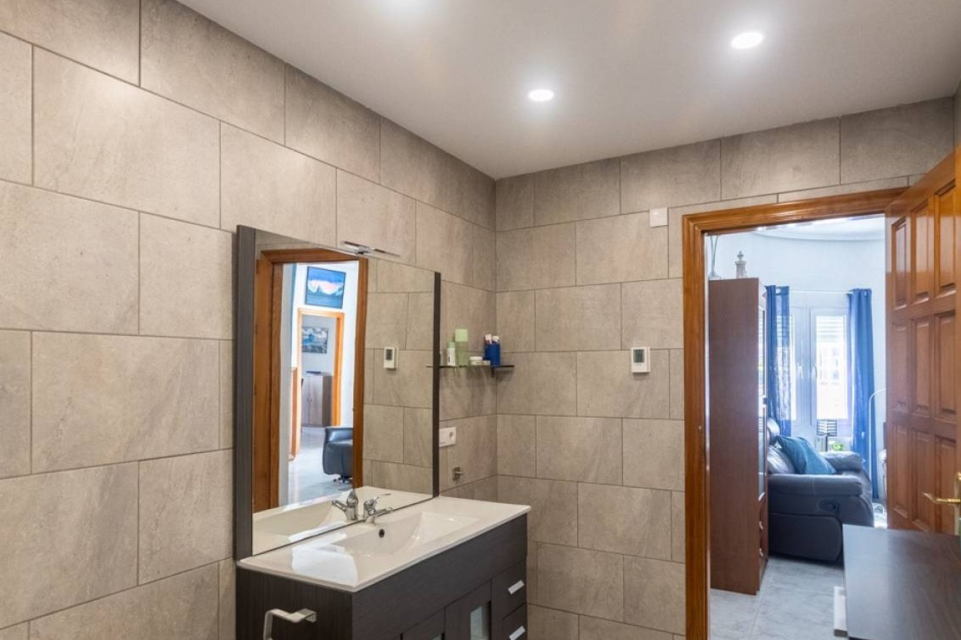 Reventa - Villa - Ciudad Quesada - Central Quesada