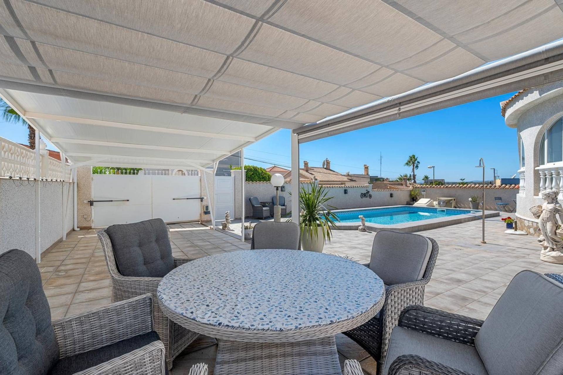 Reventa - Villa - Ciudad Quesada - Central Quesada