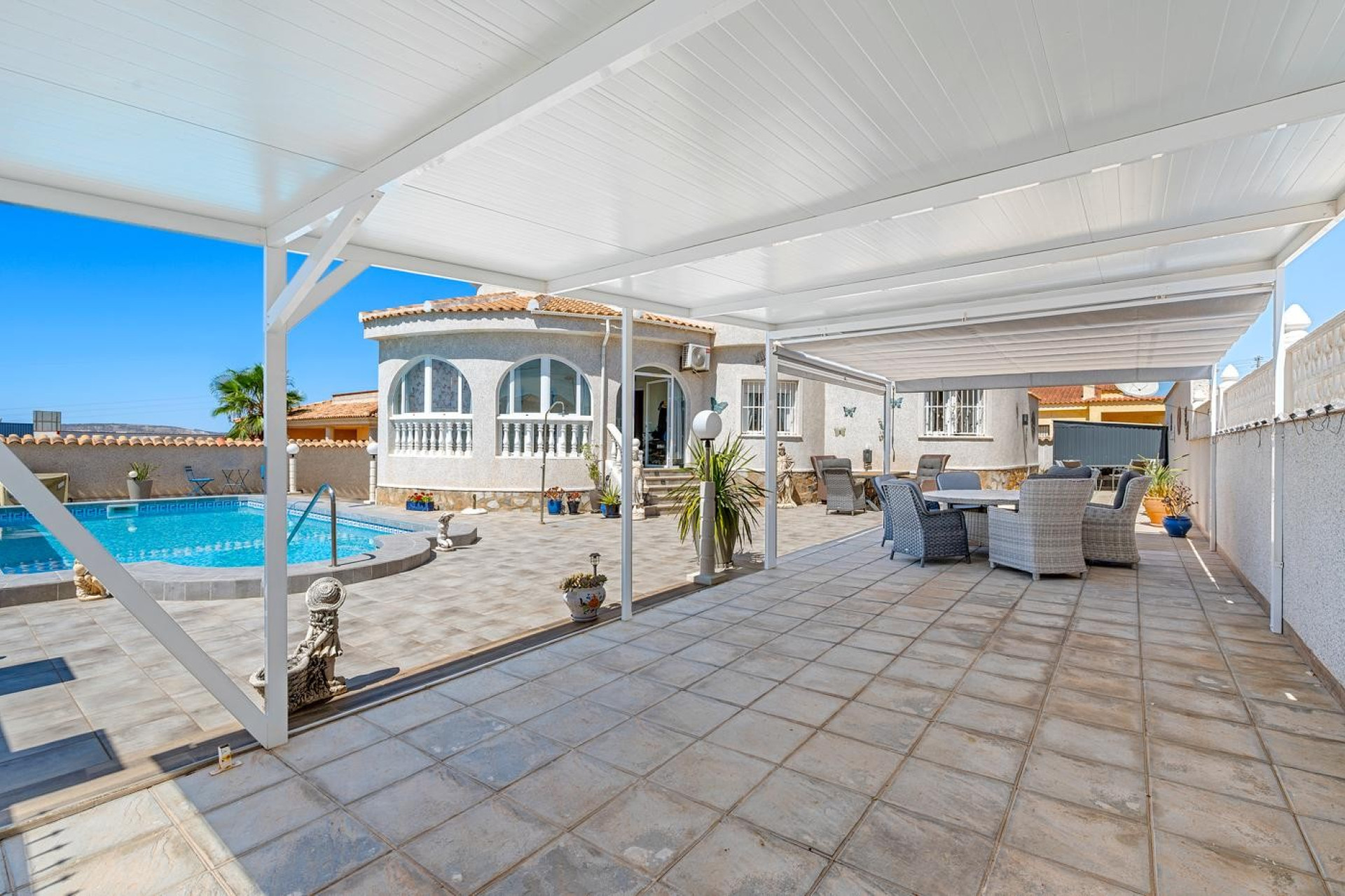 Reventa - Villa - Ciudad Quesada - Central Quesada