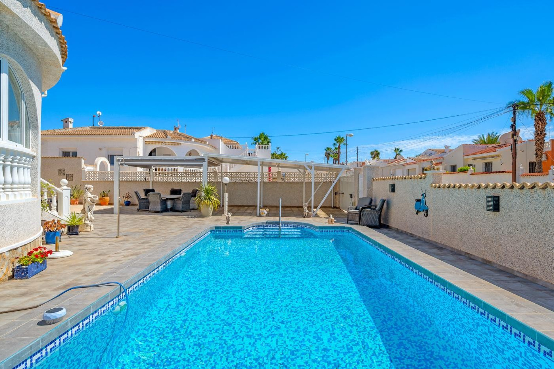 Reventa - Villa - Ciudad Quesada - Central Quesada