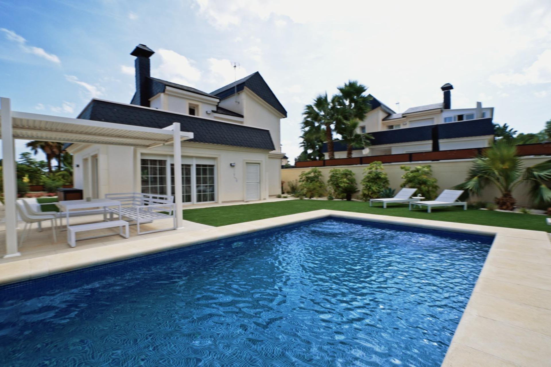 Reventa - Villa de Lujo - Polop - Urbanizaciones