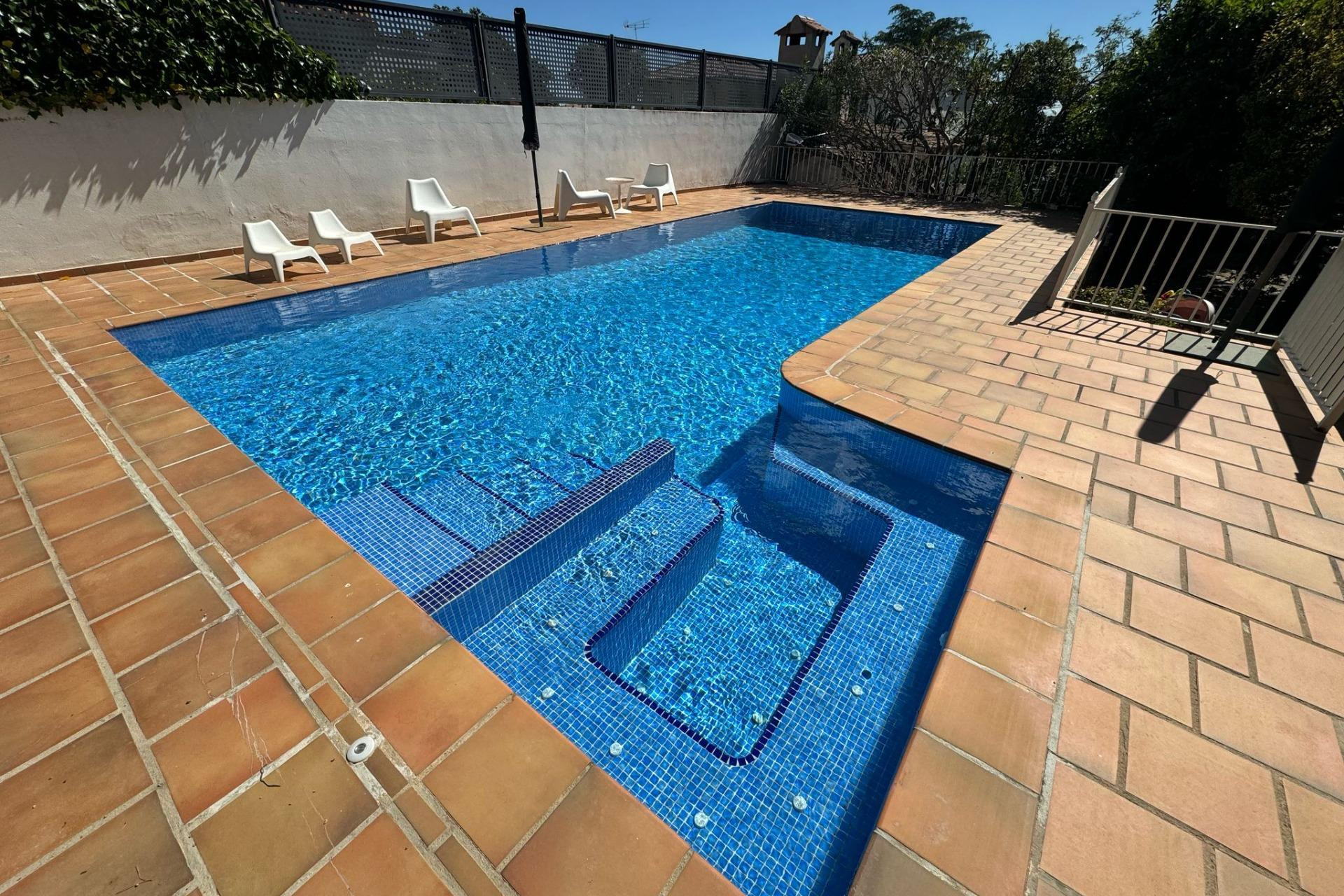 Reventa - Villa de Lujo - Riba - Roja de Turia - Montealcedo