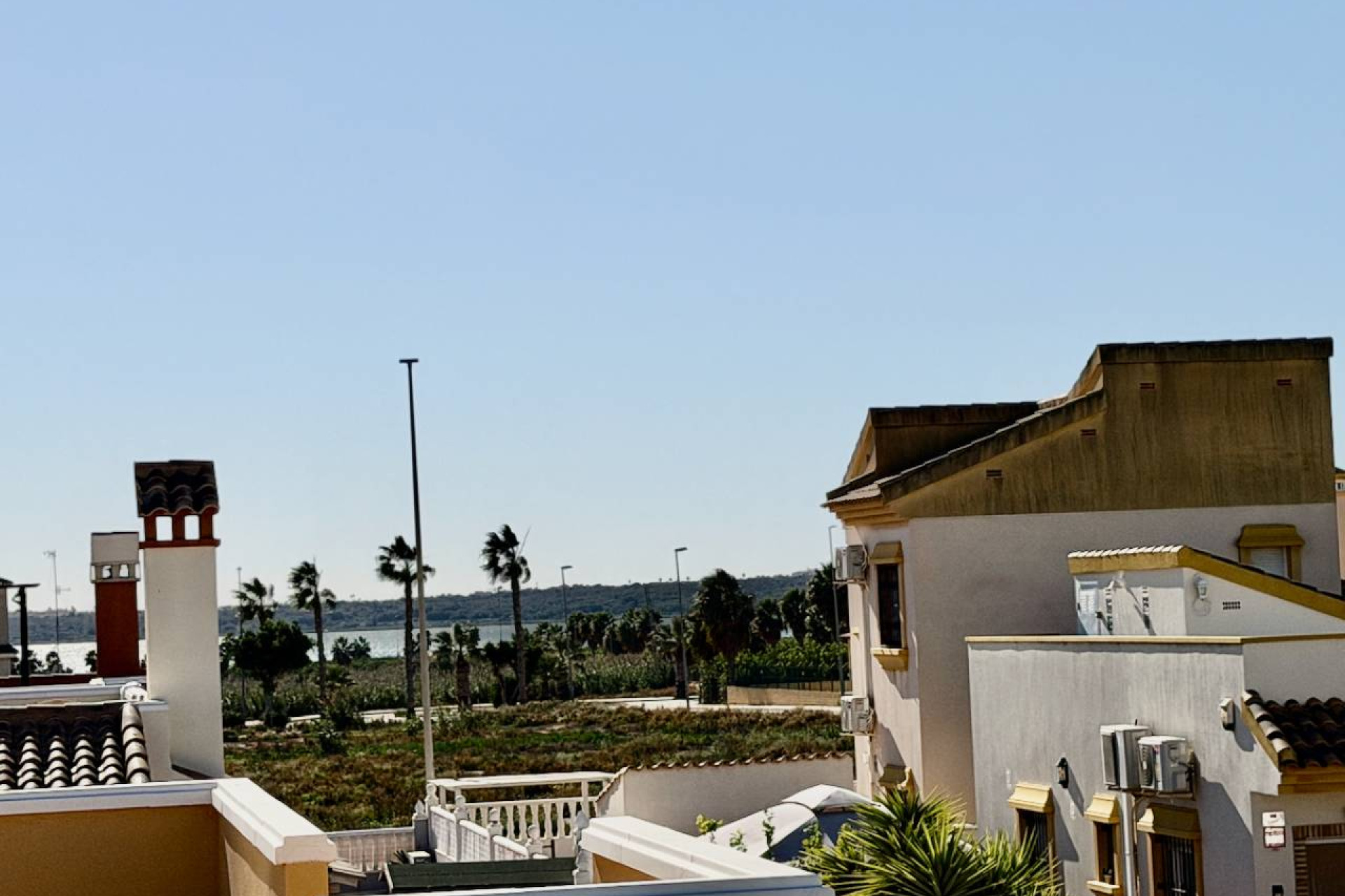 Reventa - Villa - El Raso