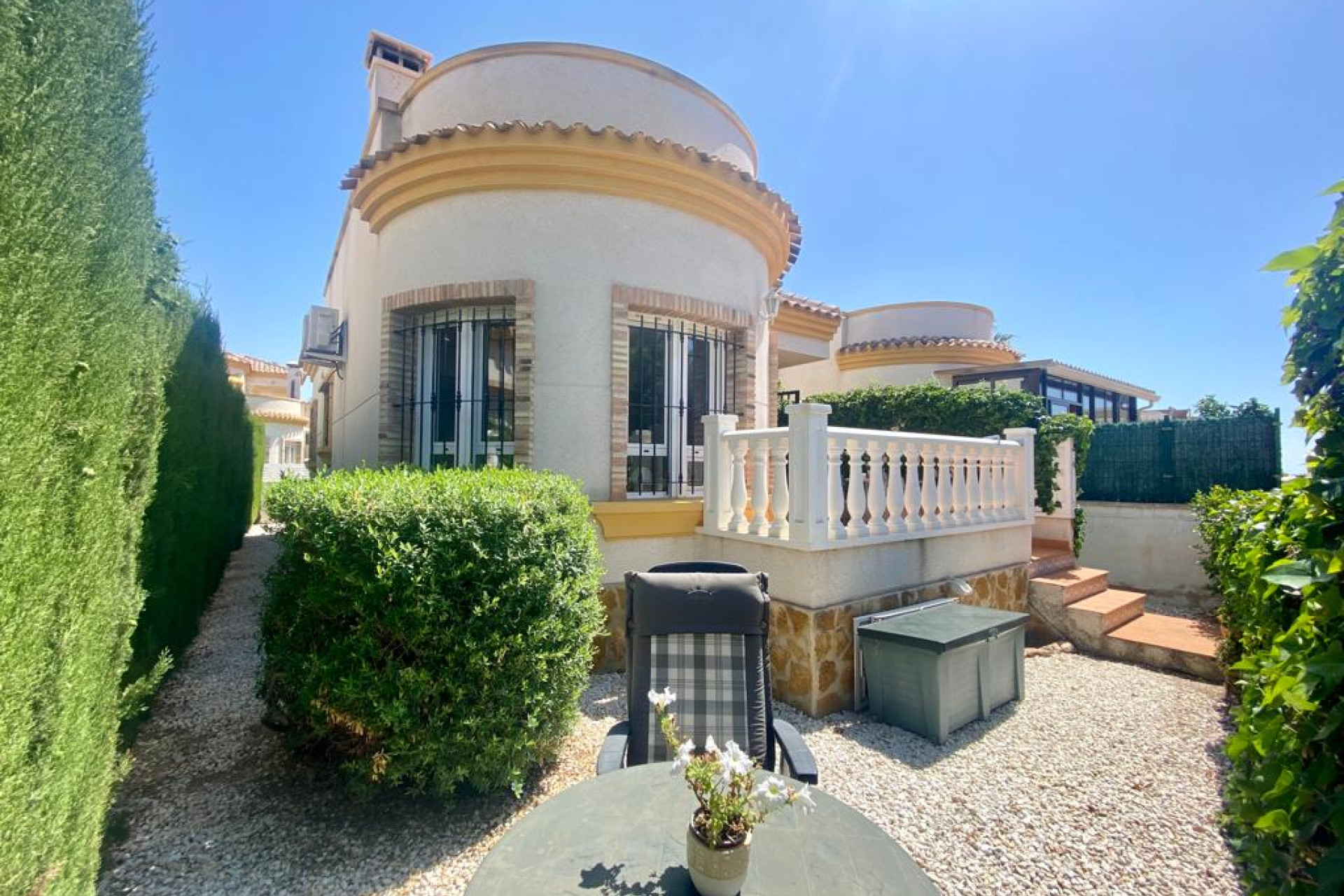 Reventa - Villa for sale - Los Montesinos - La Herrada