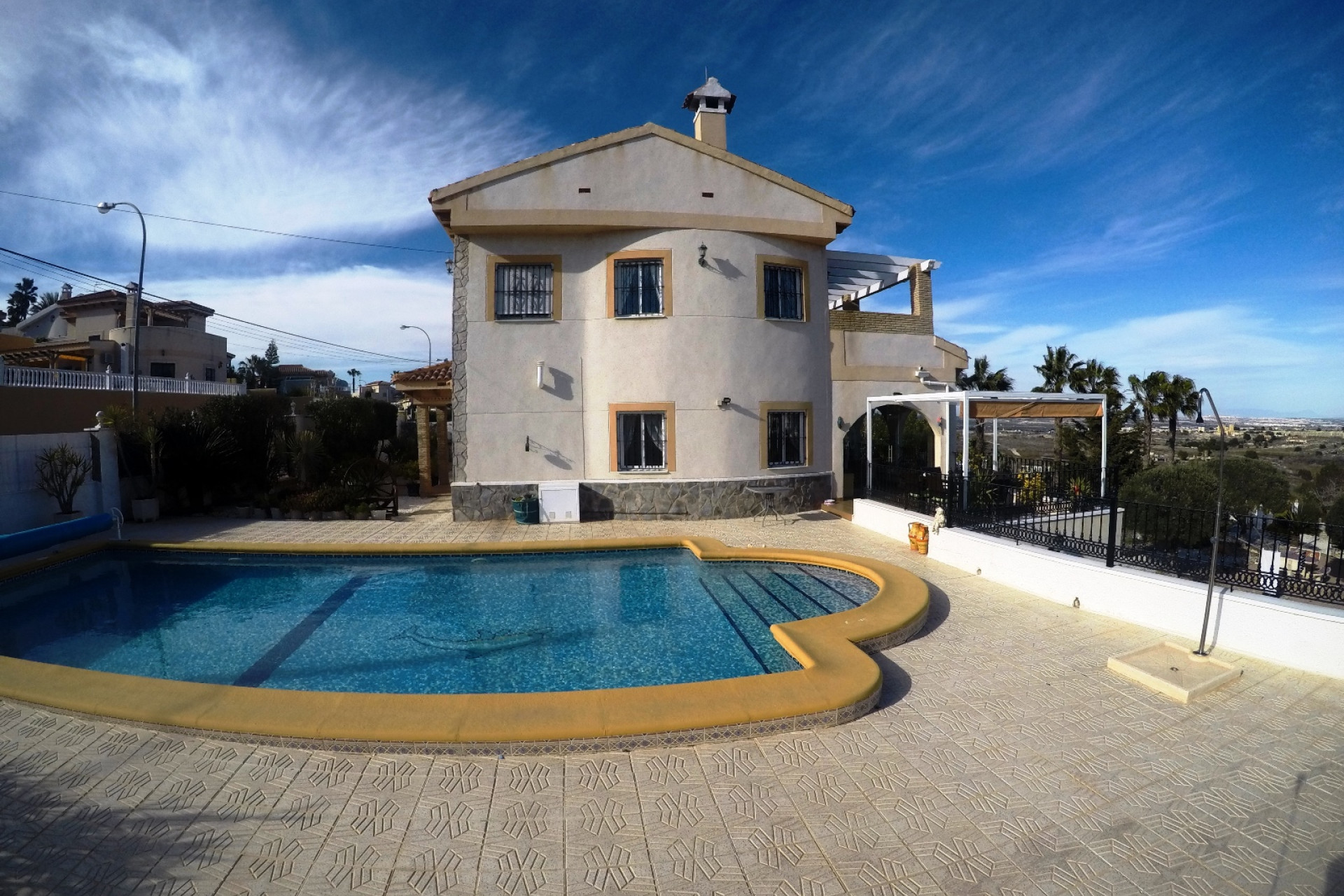 Reventa - Villa for sale - San Miguel de Salinas - Los Communicaciones