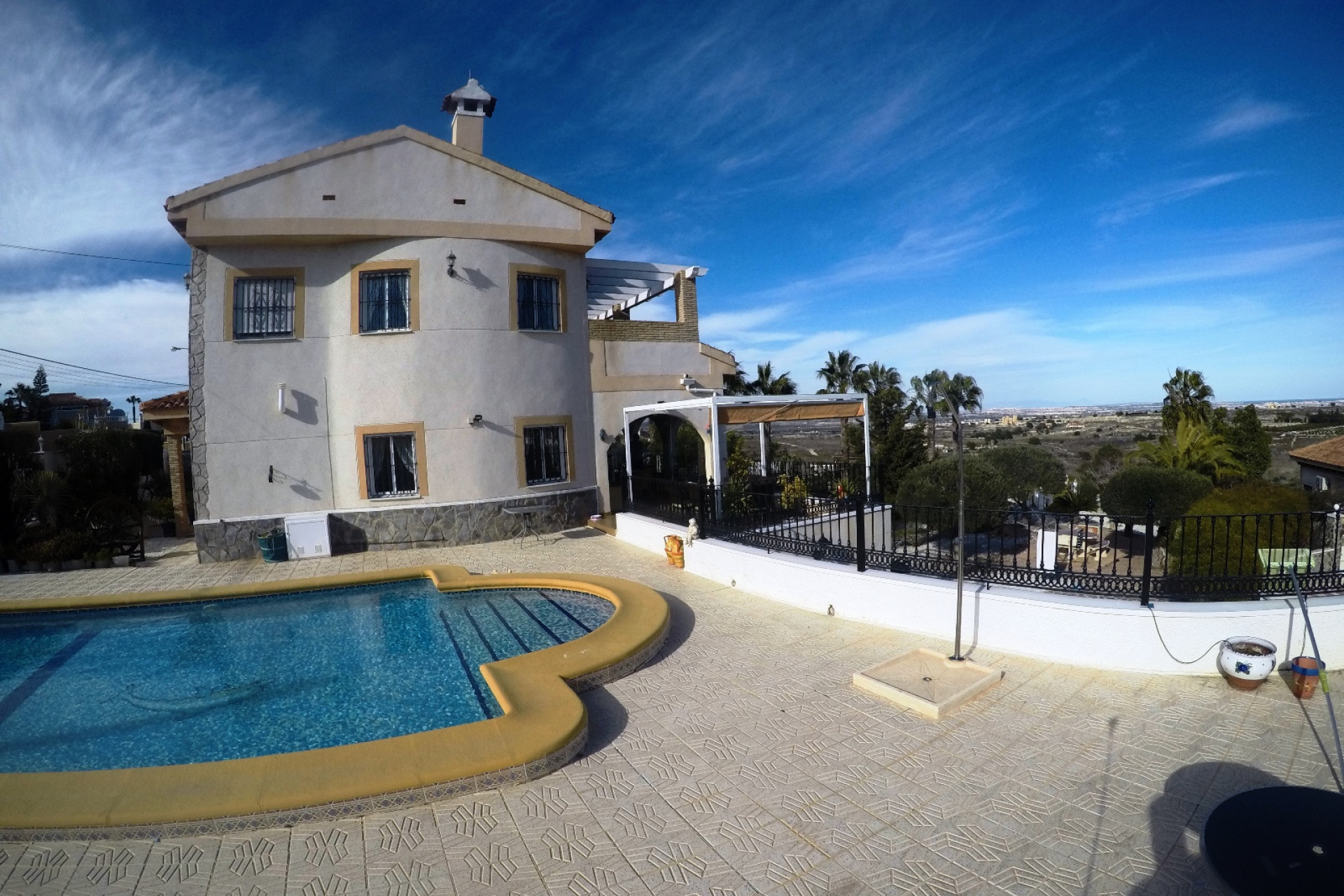 Reventa - Villa for sale - San Miguel de Salinas - Los Communicaciones