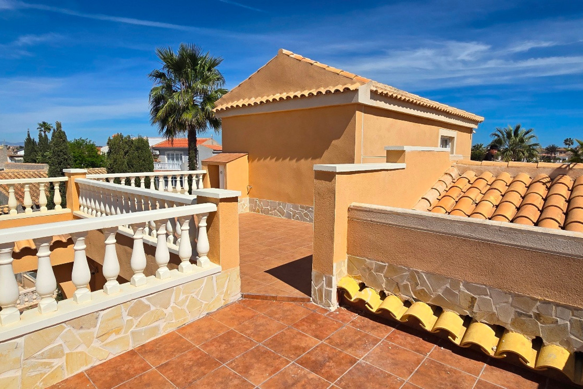 Reventa - Villa for sale - Torrevieja - El Chaparral