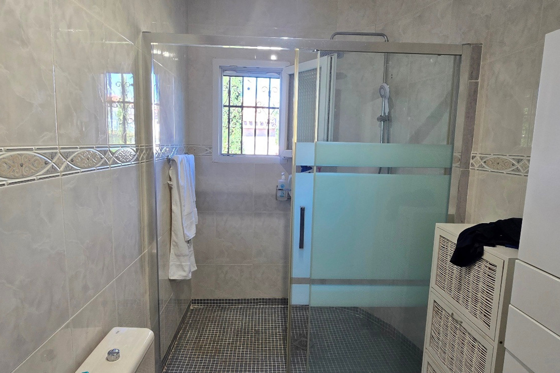 Reventa - Villa for sale - Torrevieja - El Chaparral