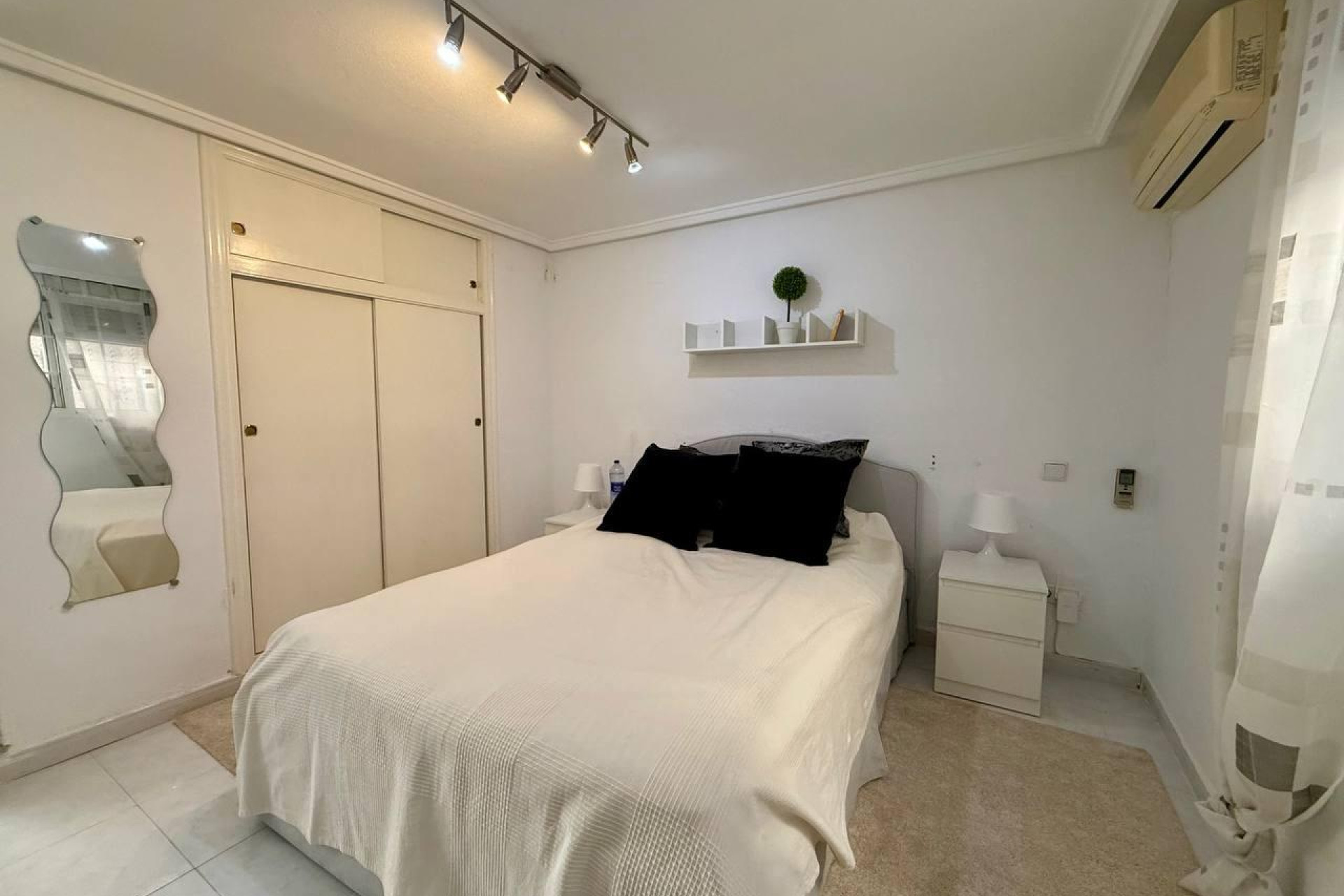 Reventa - Villa - Orihuela Costa - Playa Flamenca