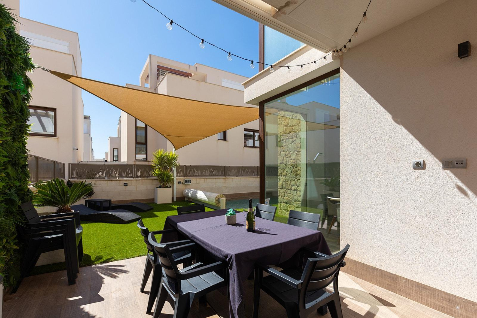 Reventa - Villa - Rojales - Pueblo bravo