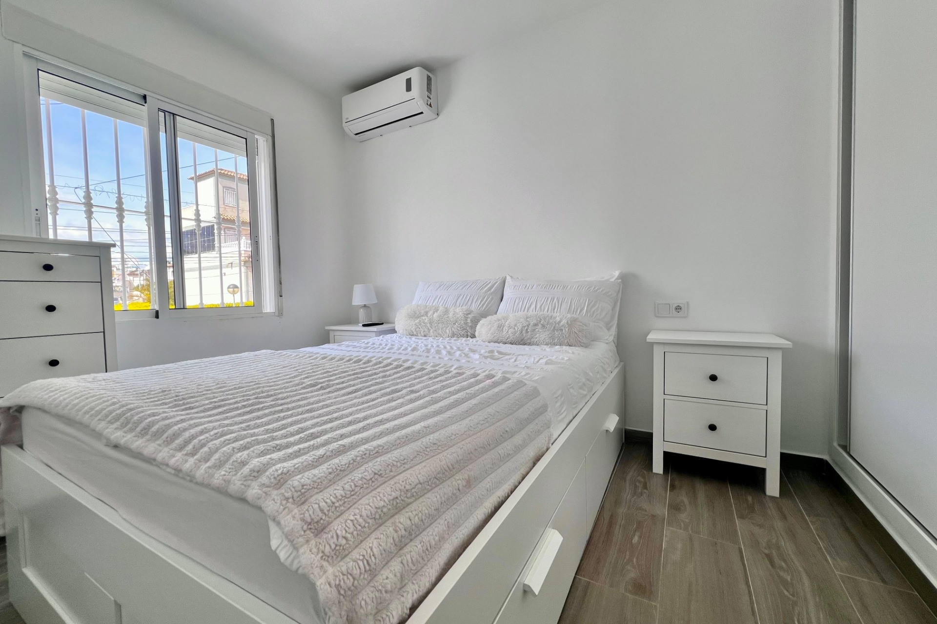 Reventa - Villa - San Miguel de Salinas - Las filipinas