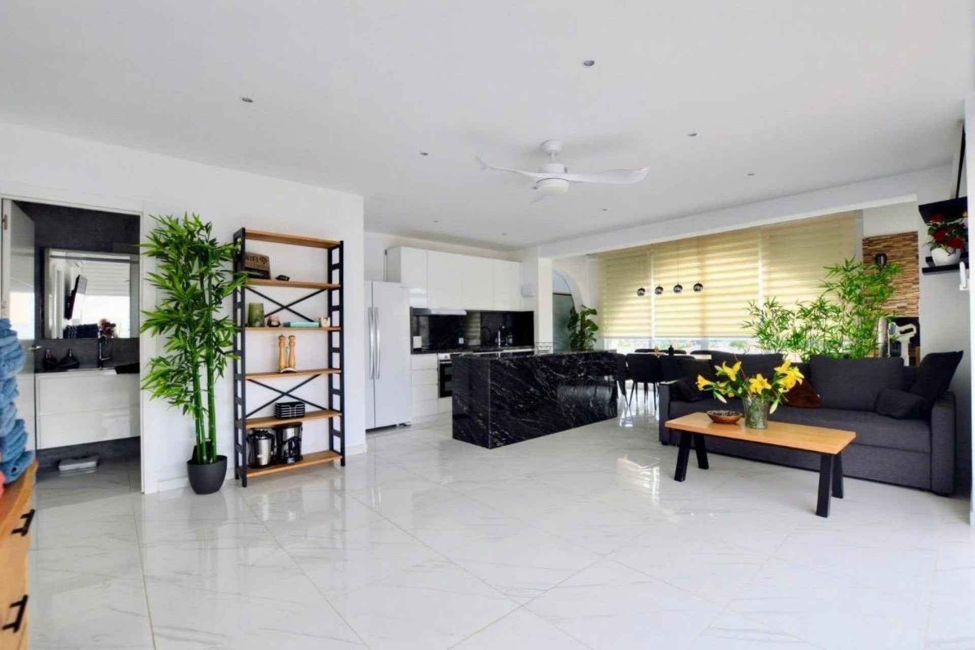 Reventa - Villa - San Miguel de Salinas - Urbanizacion blue lagoon