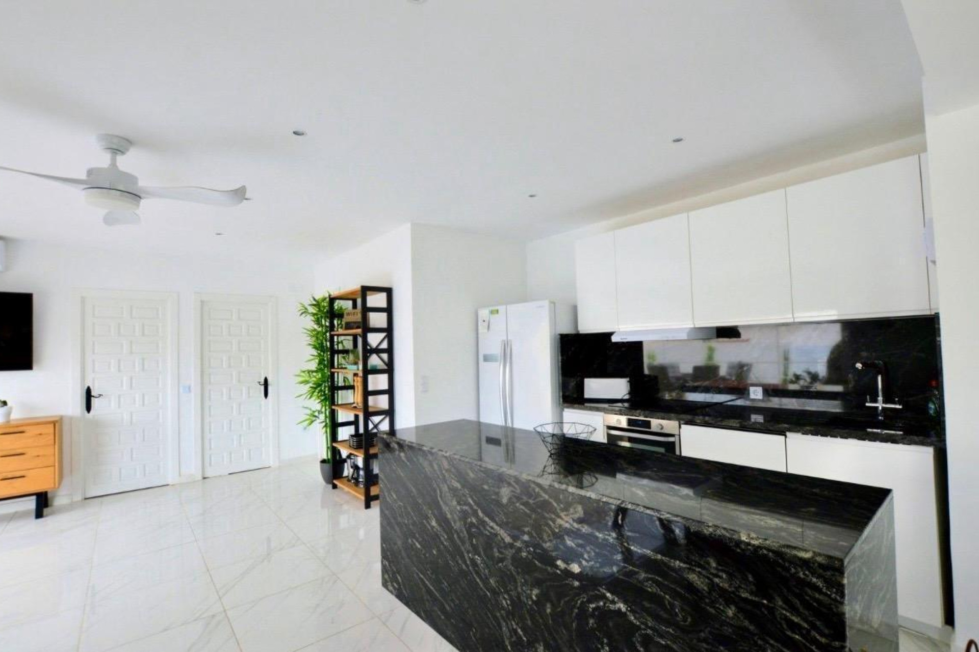 Reventa - Villa - San Miguel de Salinas - Urbanizacion blue lagoon