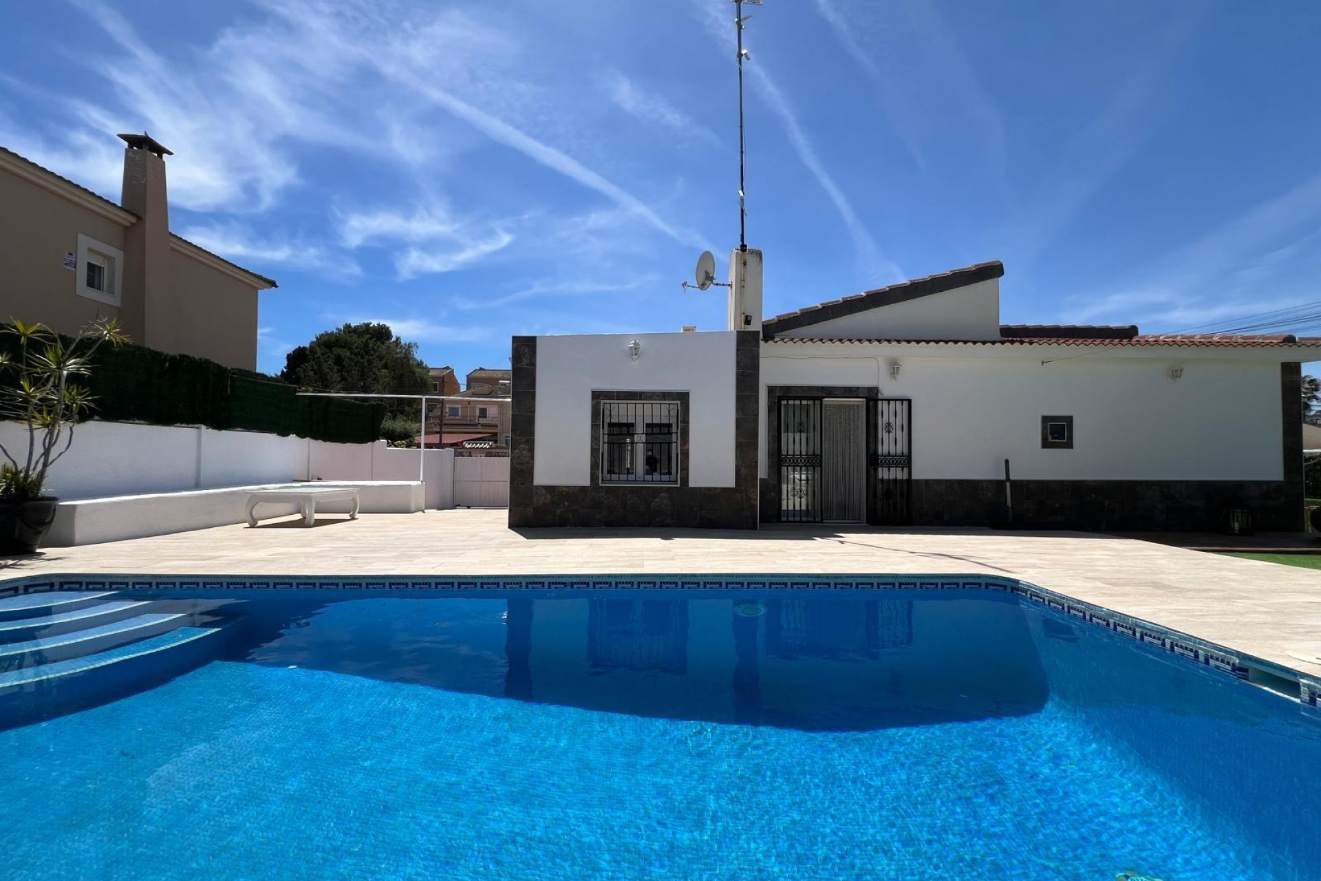 Reventa - Villa - Torrevieja - Los altos