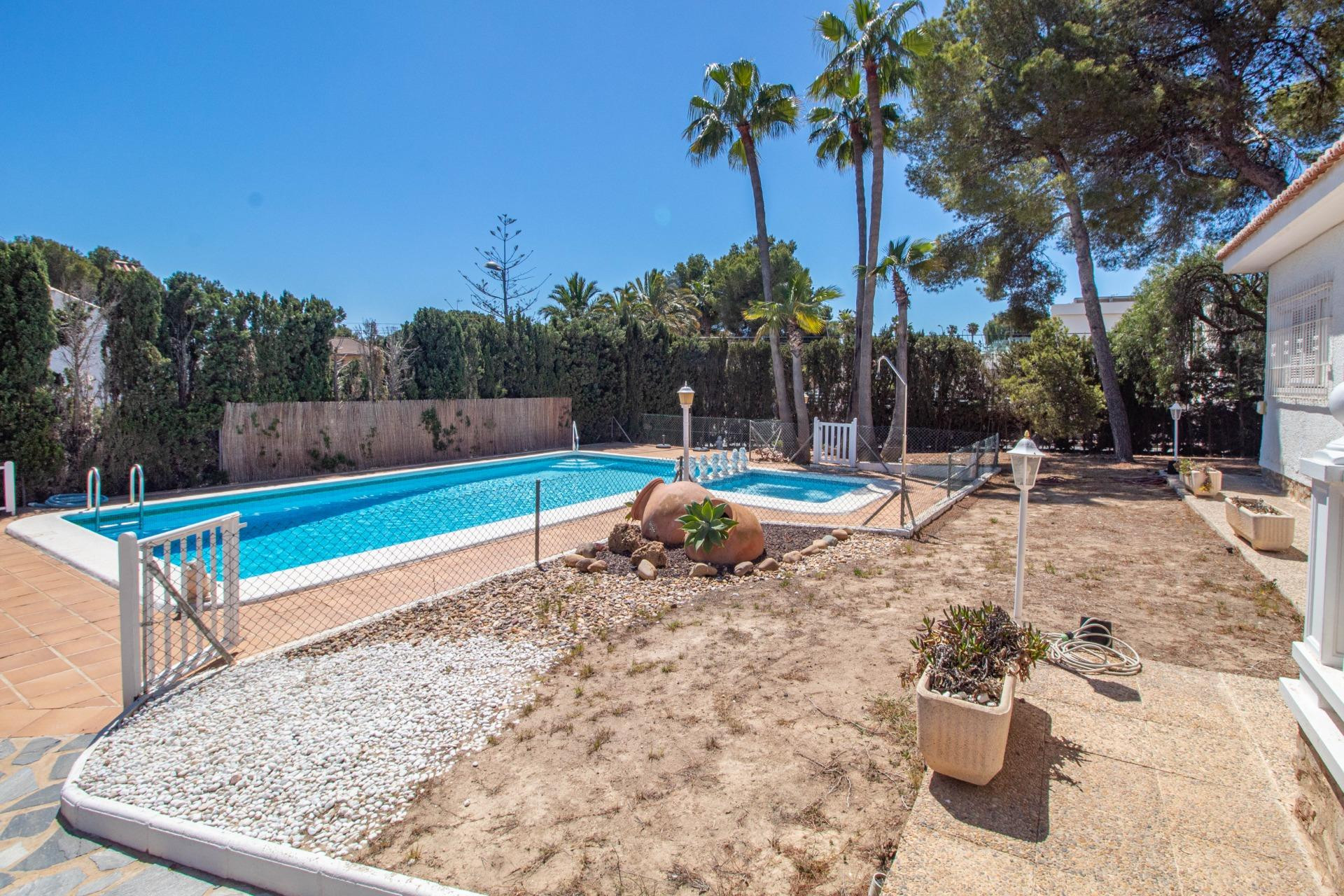 Reventa - Villa - Torrevieja - Los balcones