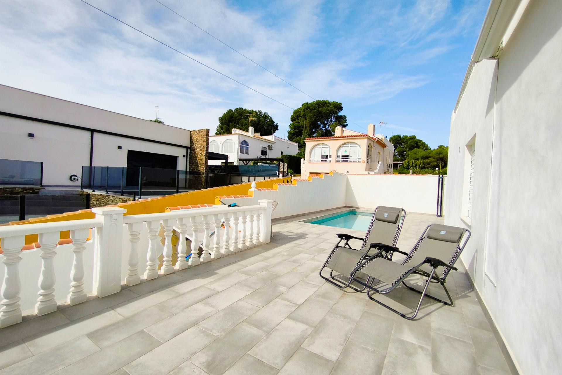 Reventa - Villa - Torrevieja - Los balcones