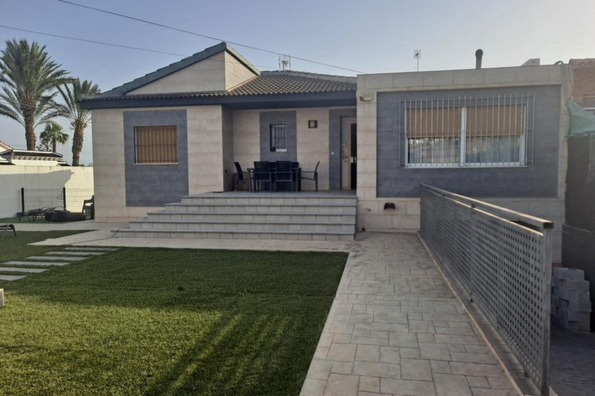 Reventa - Villa - Torrevieja - Los balcones