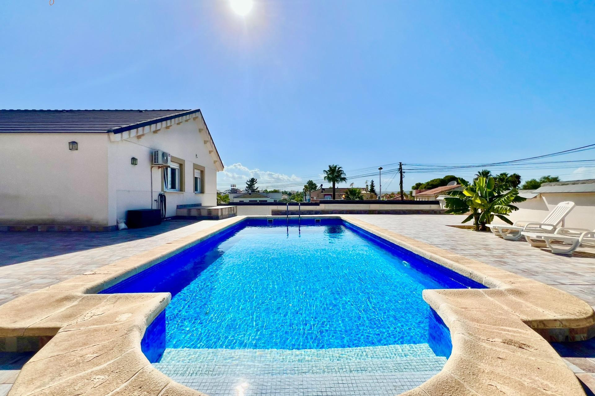 Reventa - Villa - Torrevieja - Los balcones