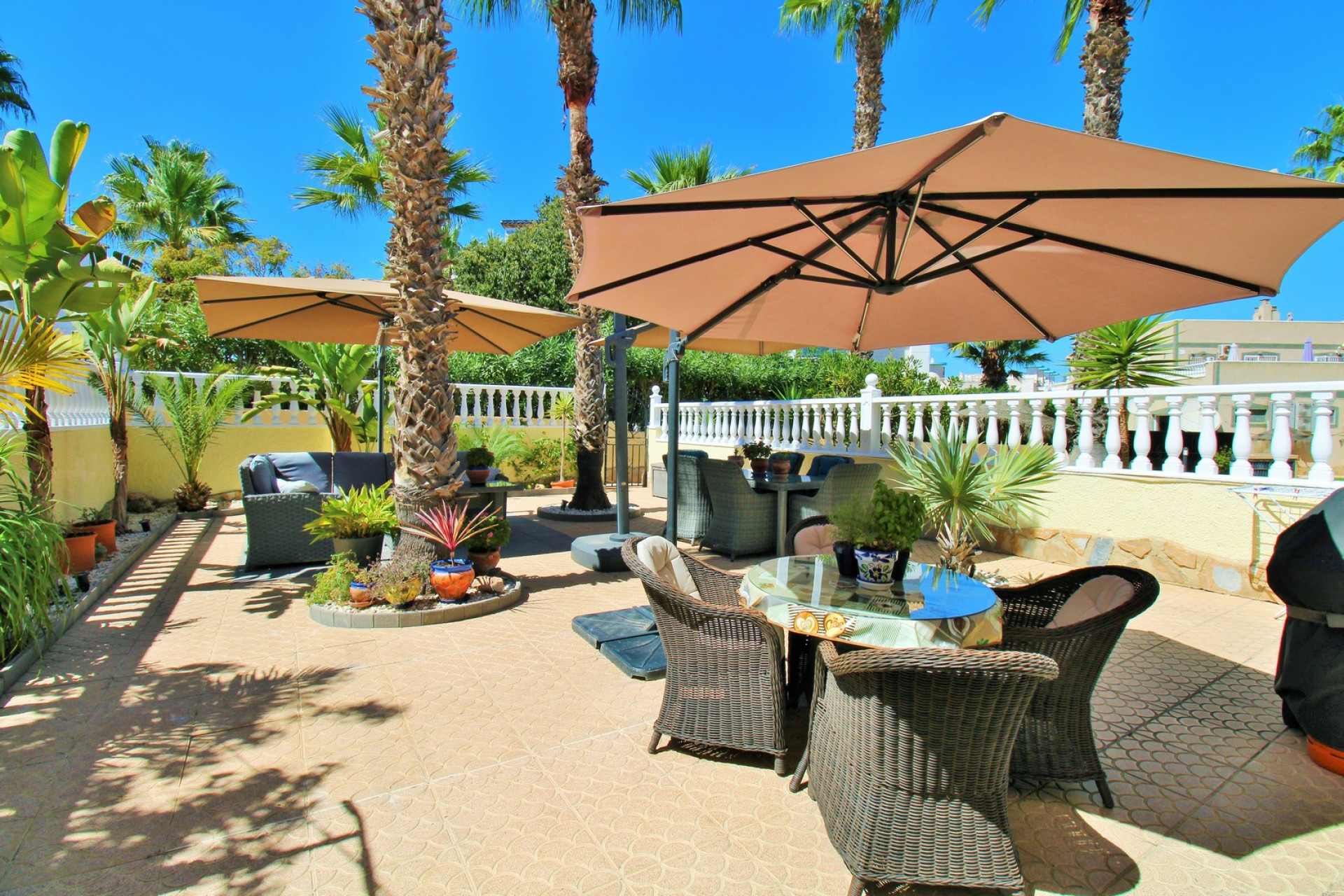Reventa - Villa - Villamartin - Las Violetas