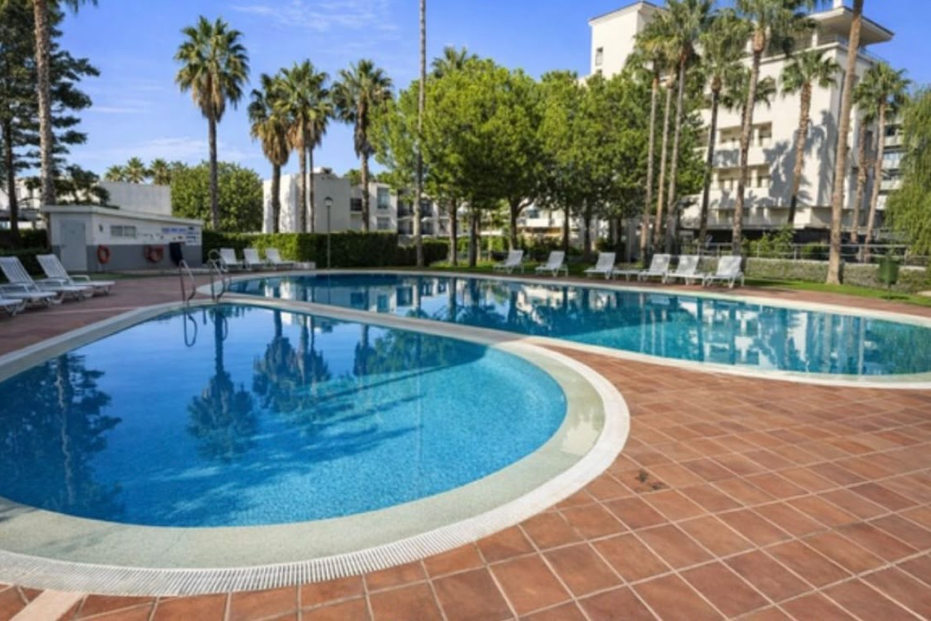 Revente - Apartment / flat - Albir - center