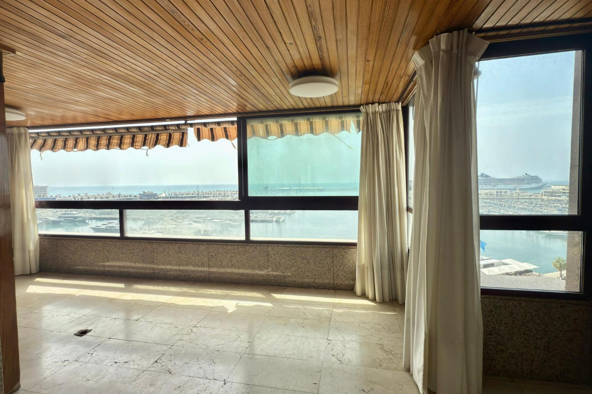 Revente - Appartement - Alicante - Centro