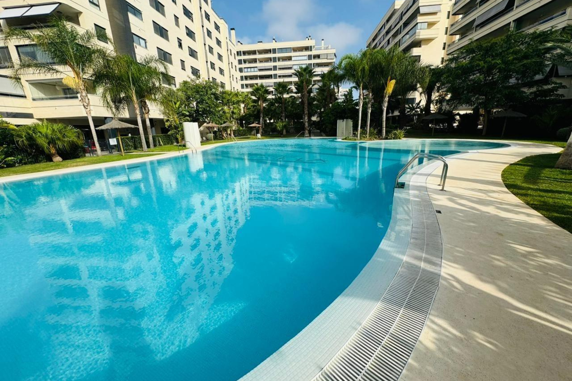 Revente - Appartement - Alicante - Pau V