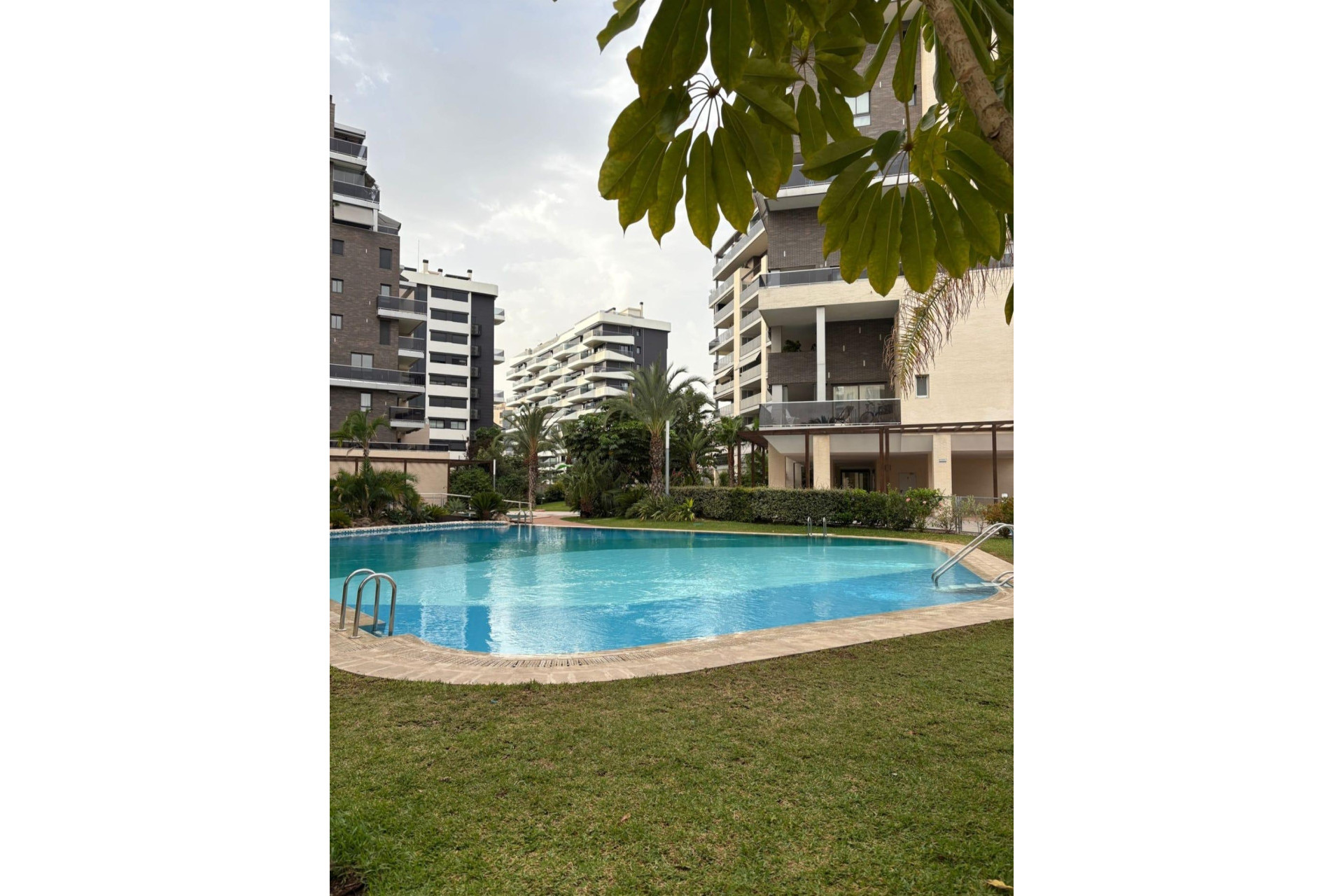 Revente - Appartement - Alicante - Pau V