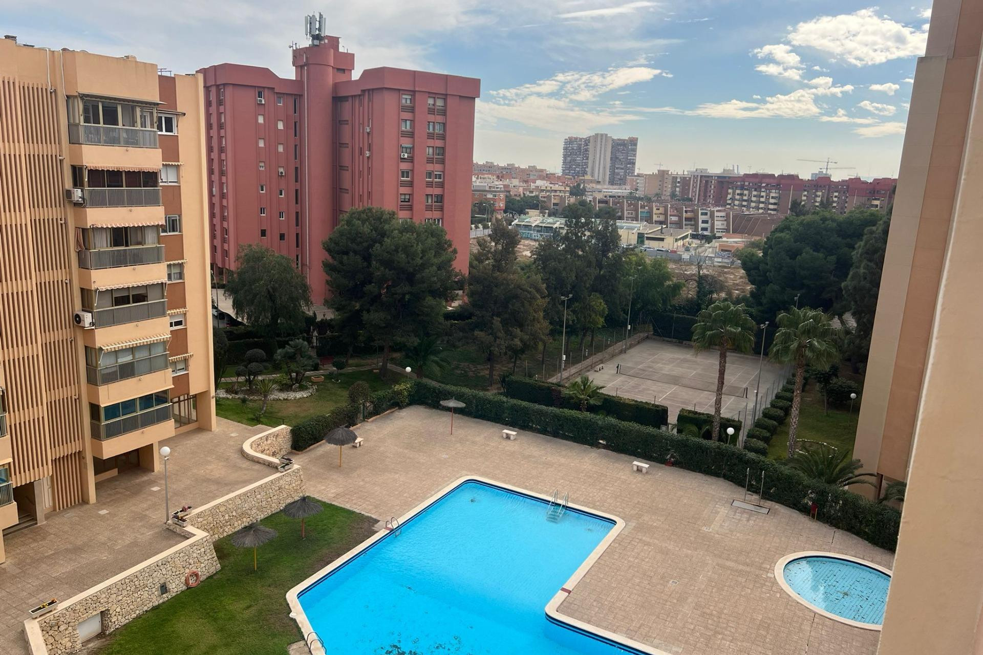Revente - Appartement - Alicante - San blas