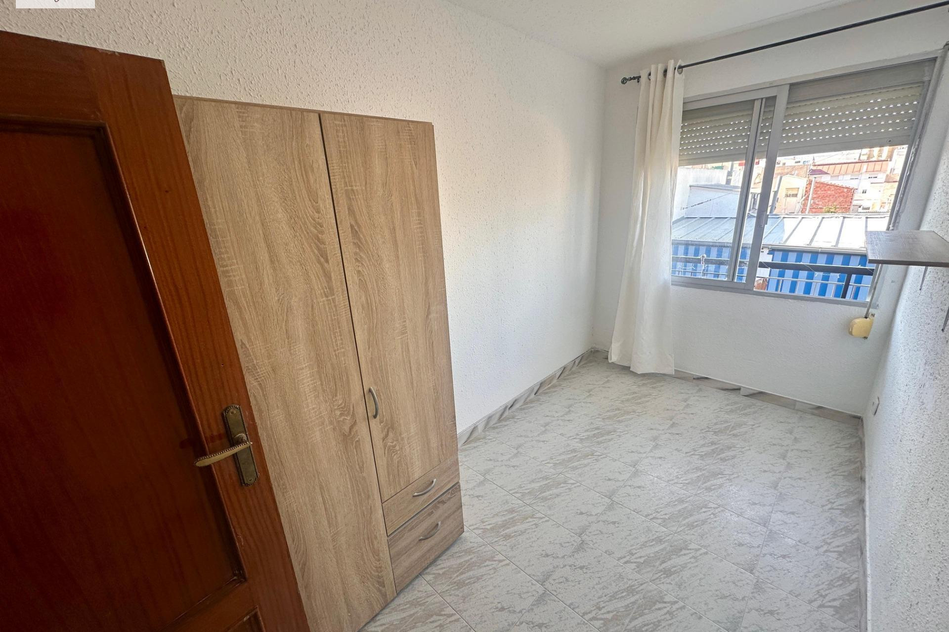 Revente - Appartement - Alicante - San Gabriel