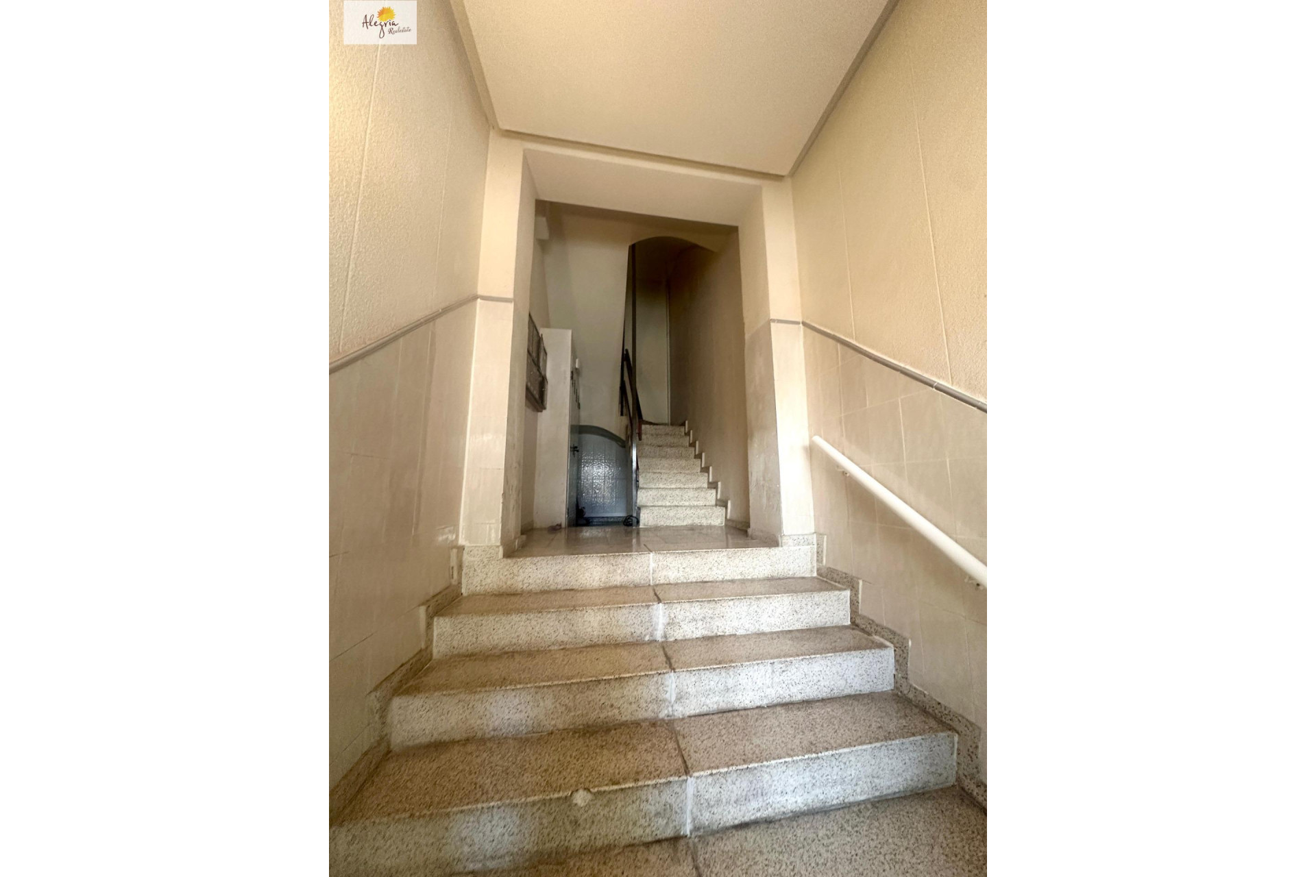 Revente - Appartement - Alicante - San Gabriel