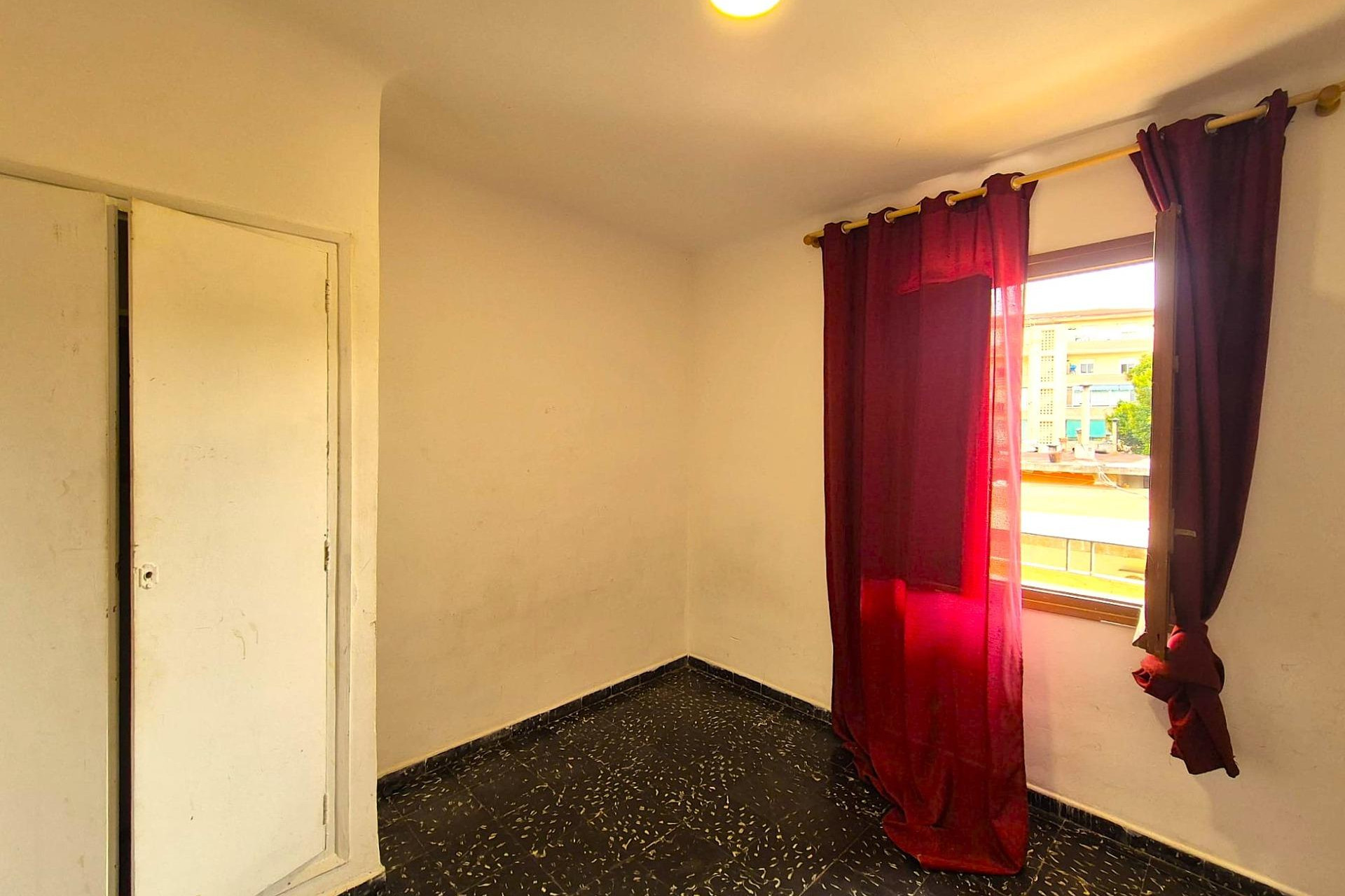 Revente - Appartement - Alicante - Virgen del Remedio-Parque lo Morant