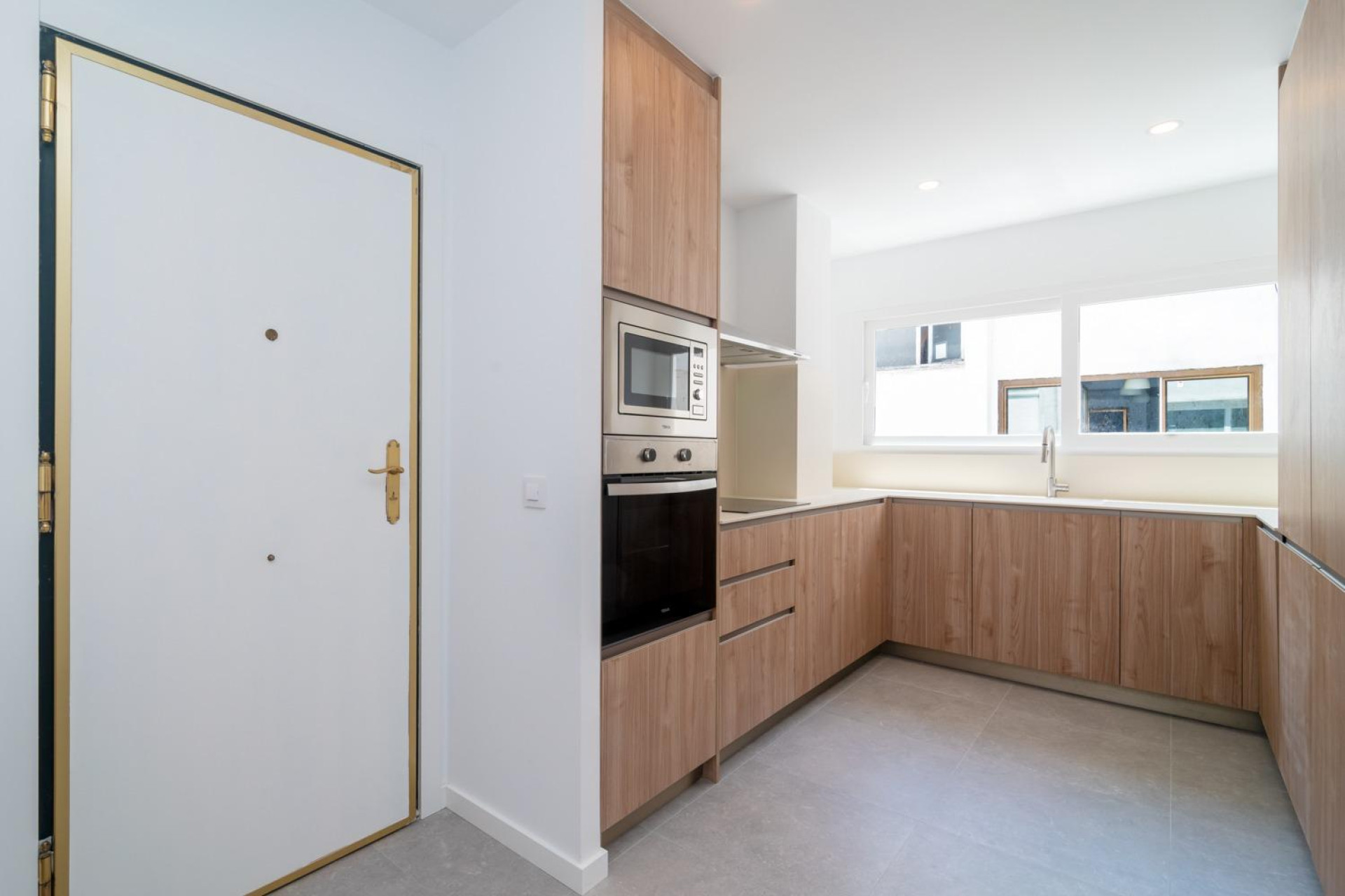 Revente - Appartement - Madrid - Fuentelarreina