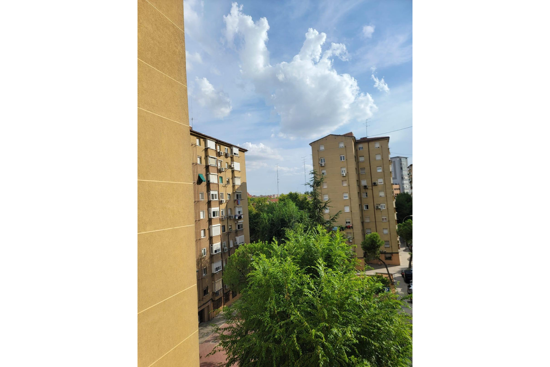 Revente - Appartement - Madrid - San blas