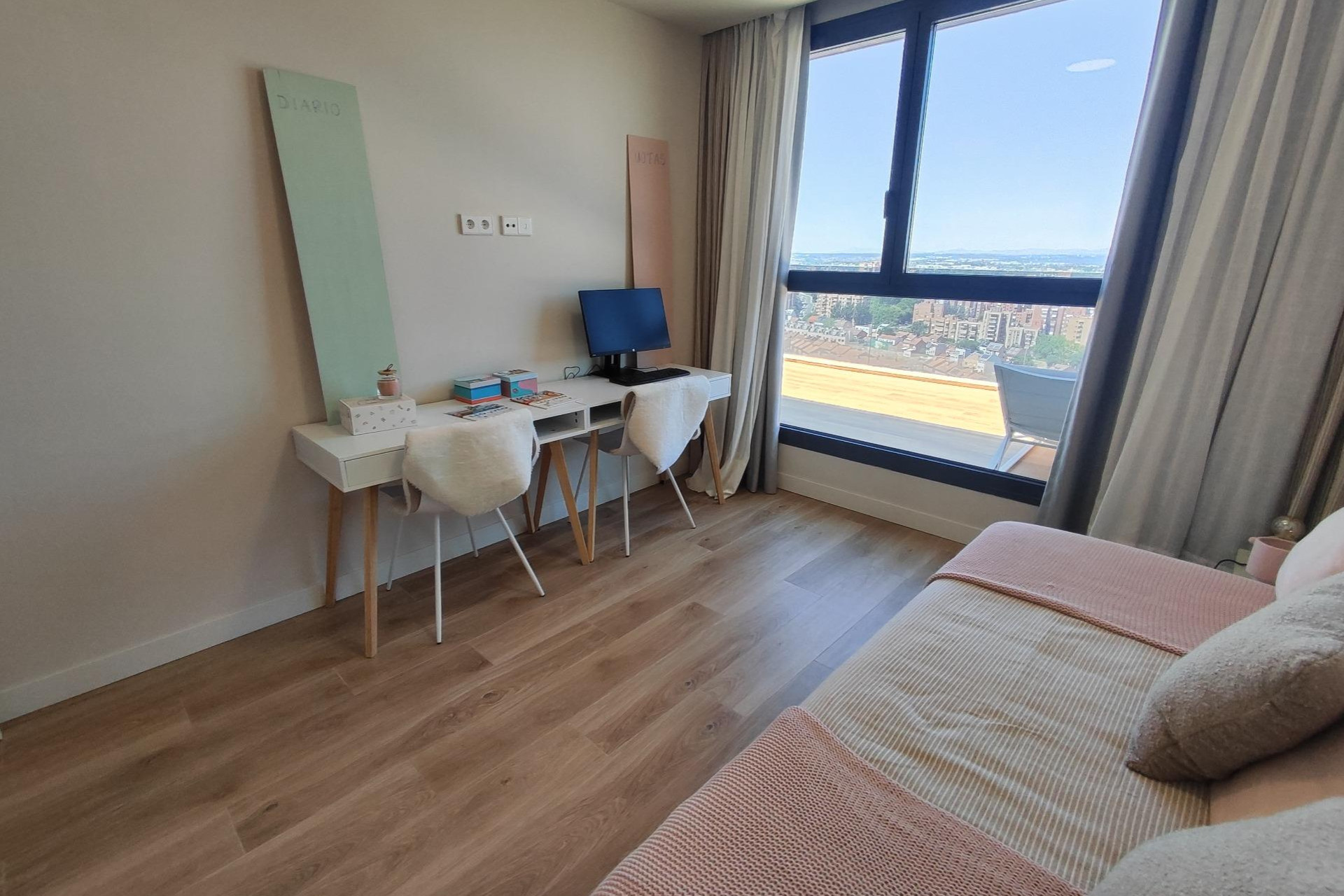 Revente - Appartement - Madrid - Valdeacederas