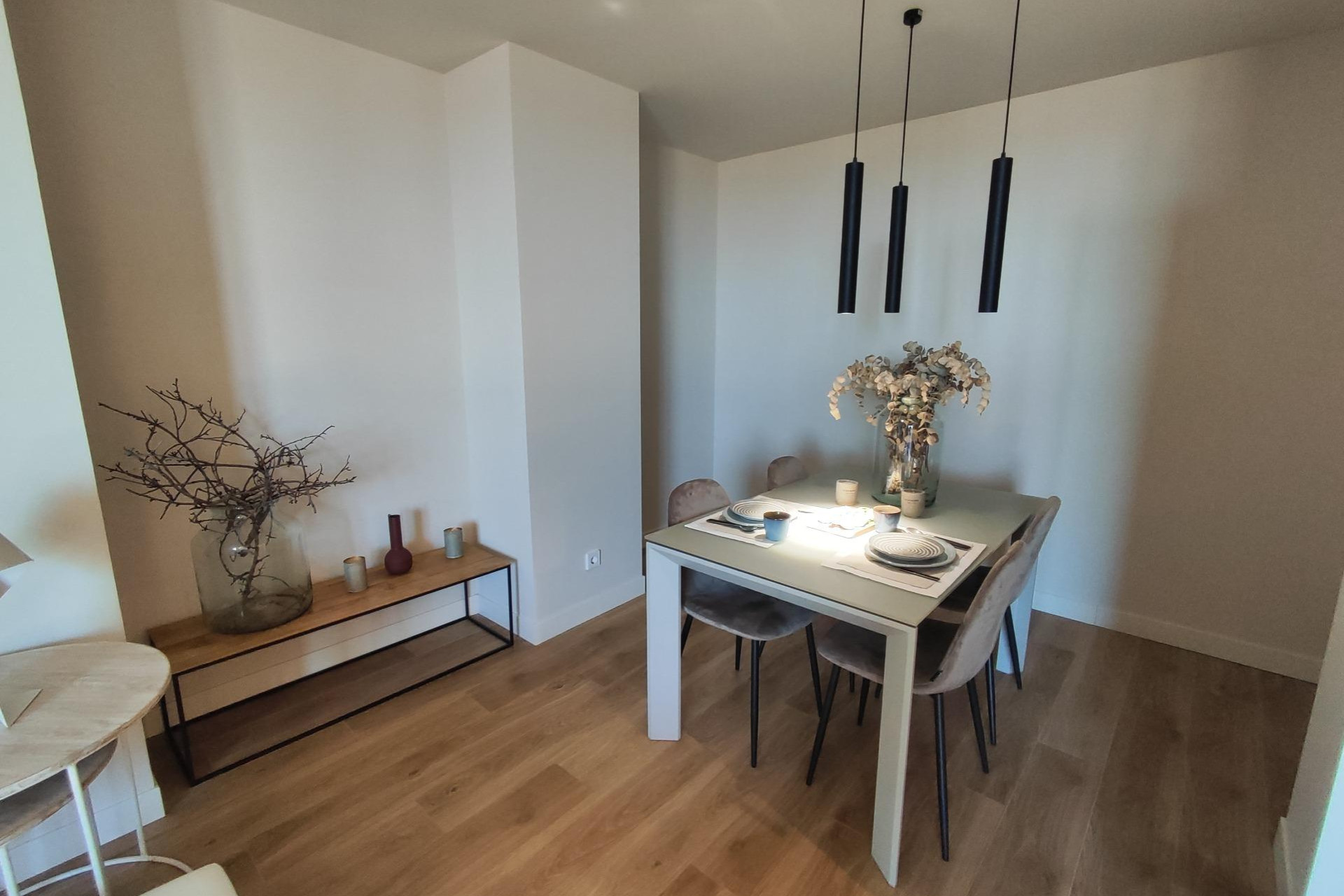 Revente - Appartement - Madrid - Valdeacederas