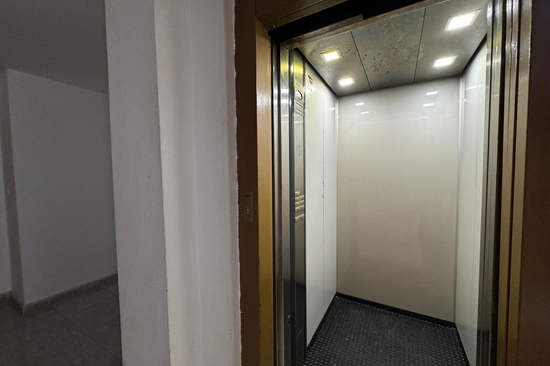 Revente - Appartement - Torrevieja - Centro