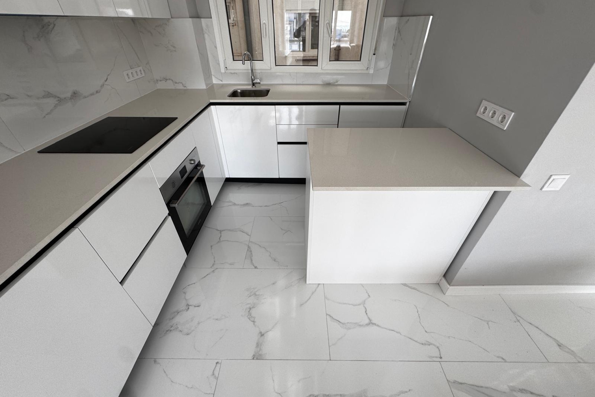 Revente - Appartement - Torrevieja - Centro