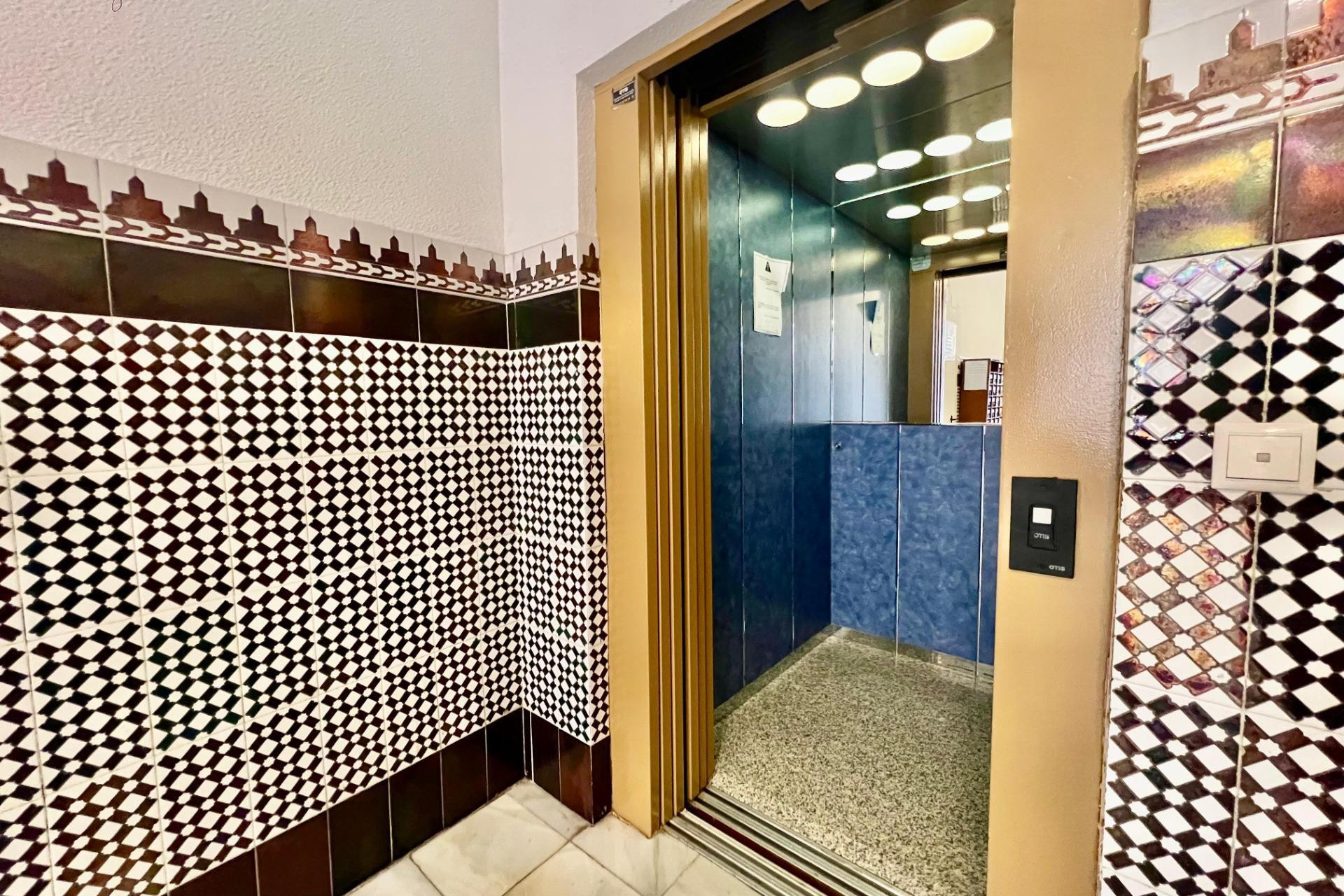 Revente - Appartement - Torrevieja - Habaneras