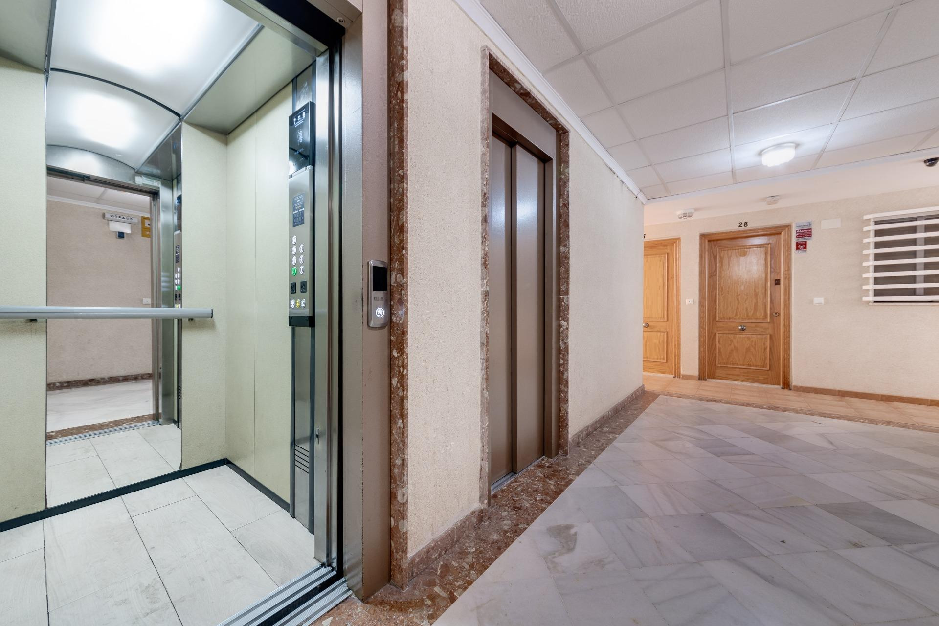 Revente - Appartement - Torrevieja - Nueva Torrevieja