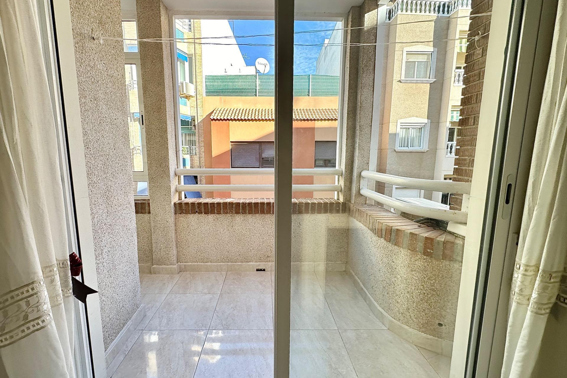 Revente - Appartement - Torrevieja - Paseo maritimo