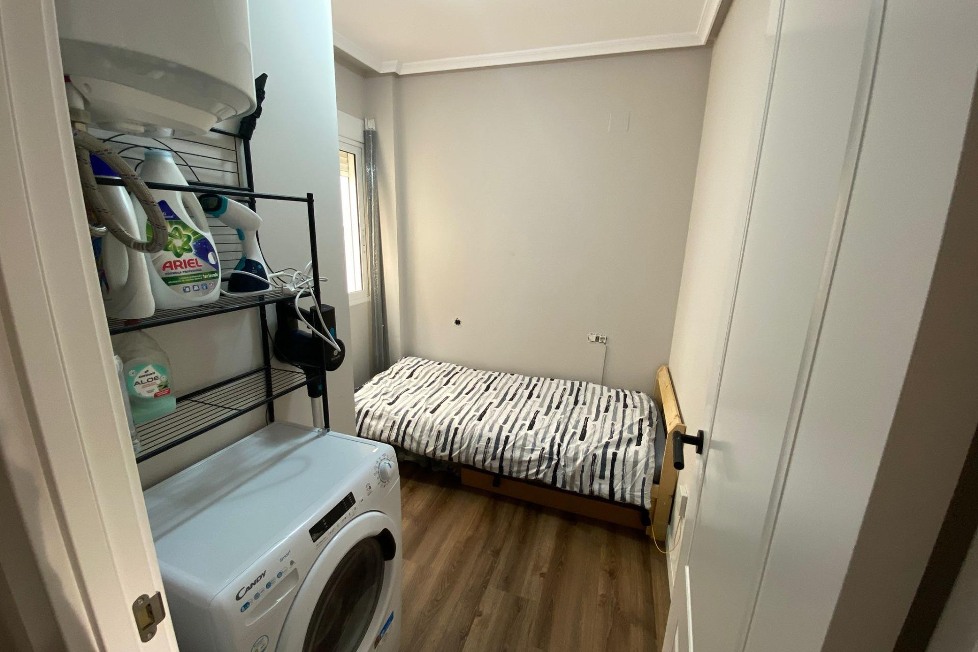 Revente - Appartement - Torrevieja - Paseo maritimo