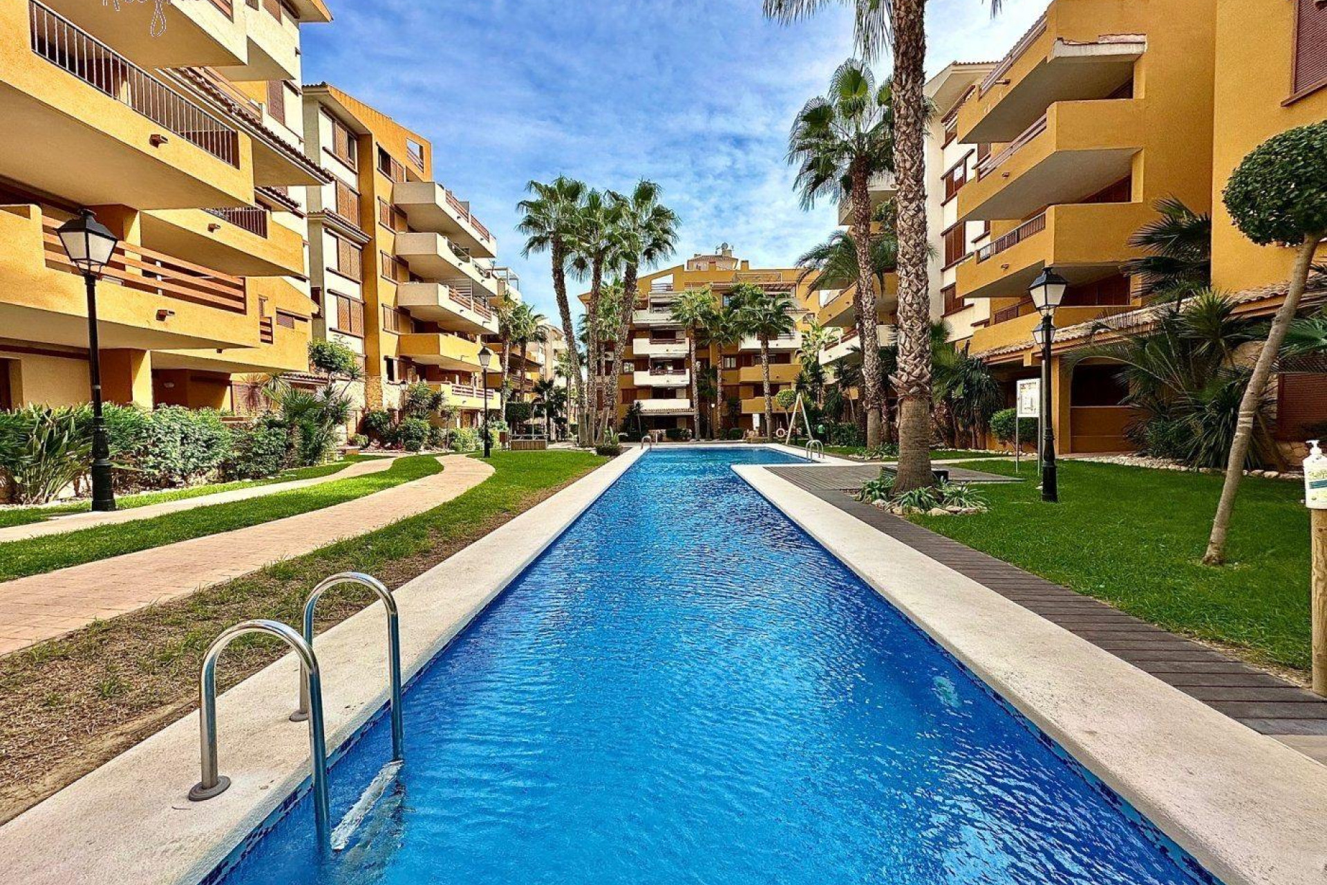 Revente - Appartement - Torrevieja - Punta prima