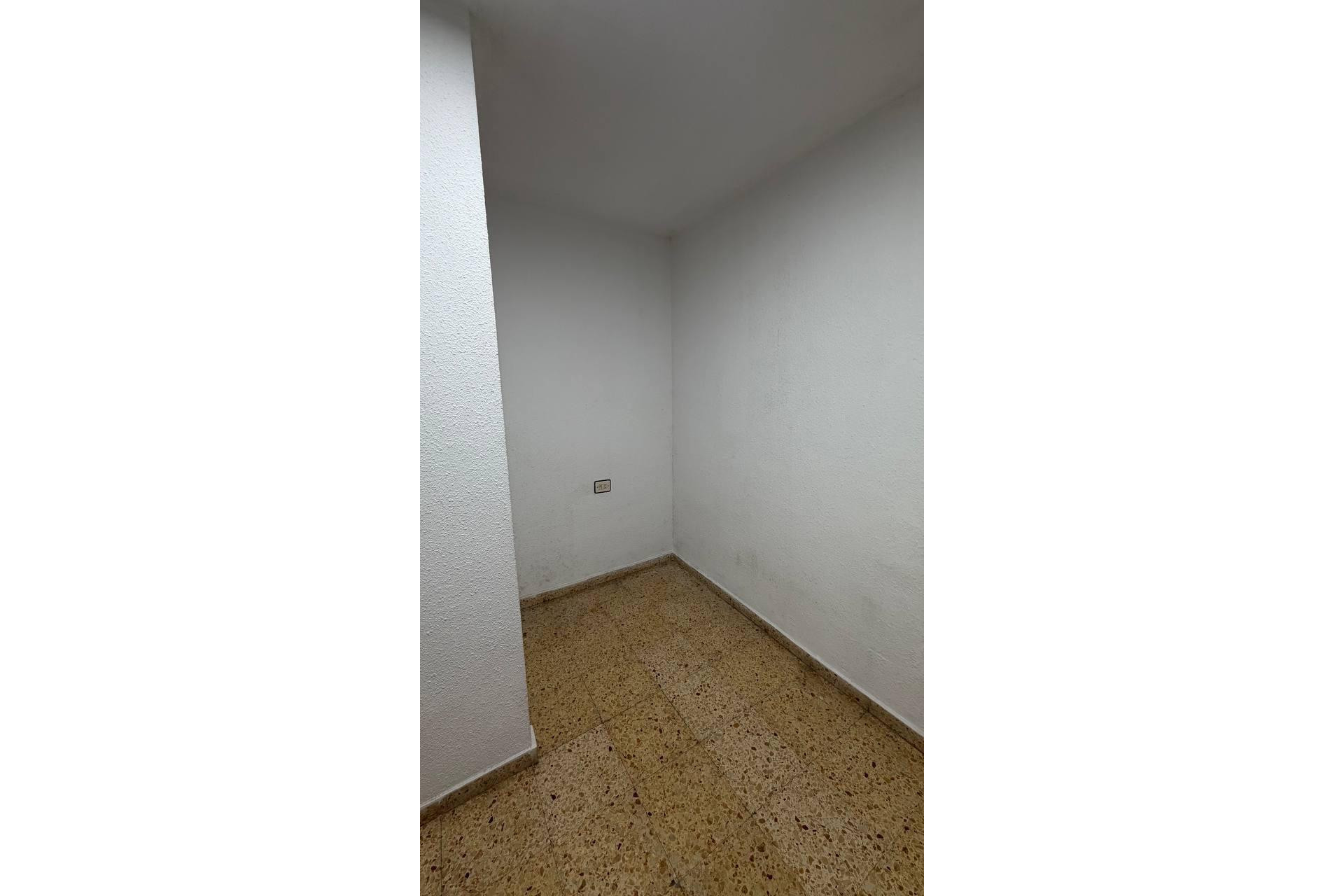Revente - Appartement - Valencia - Mont-Olivet