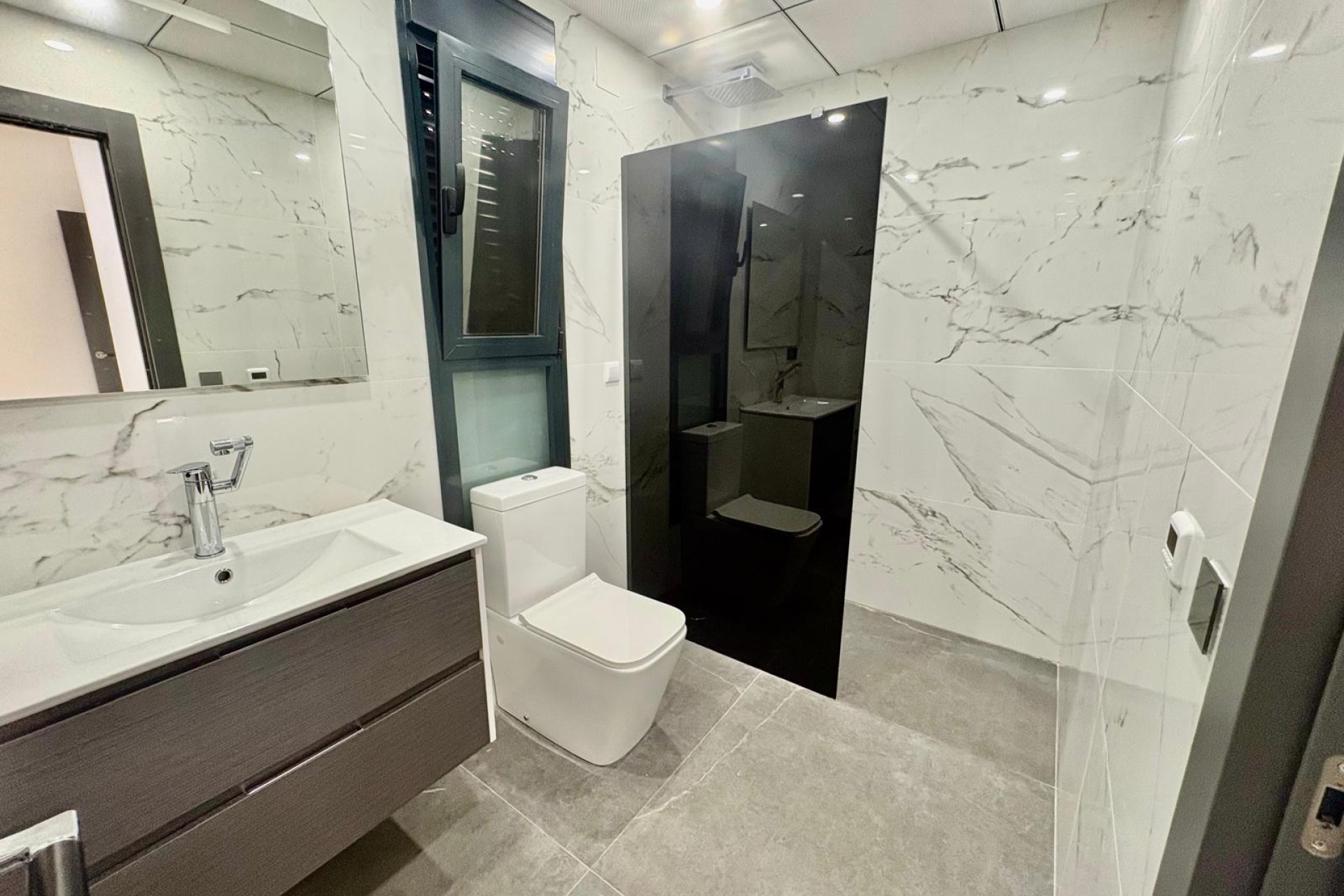 Revente - Chalet Independiente - Orihuela Costa