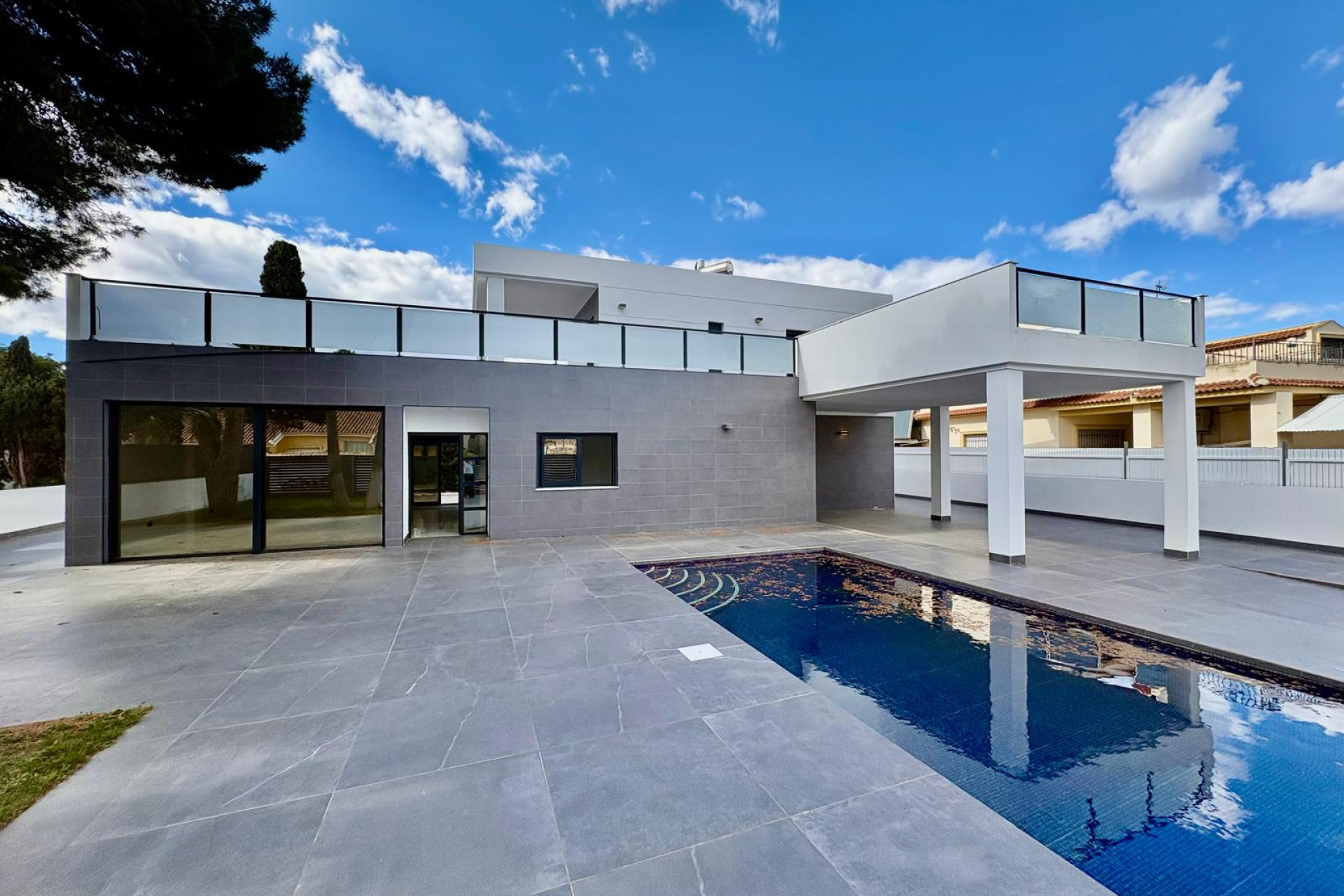 Revente - Chalet Independiente - Orihuela Costa