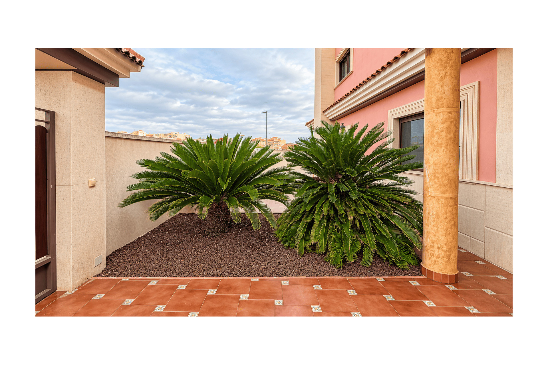 Revente - Chalet Independiente - San Miguel de Salinas