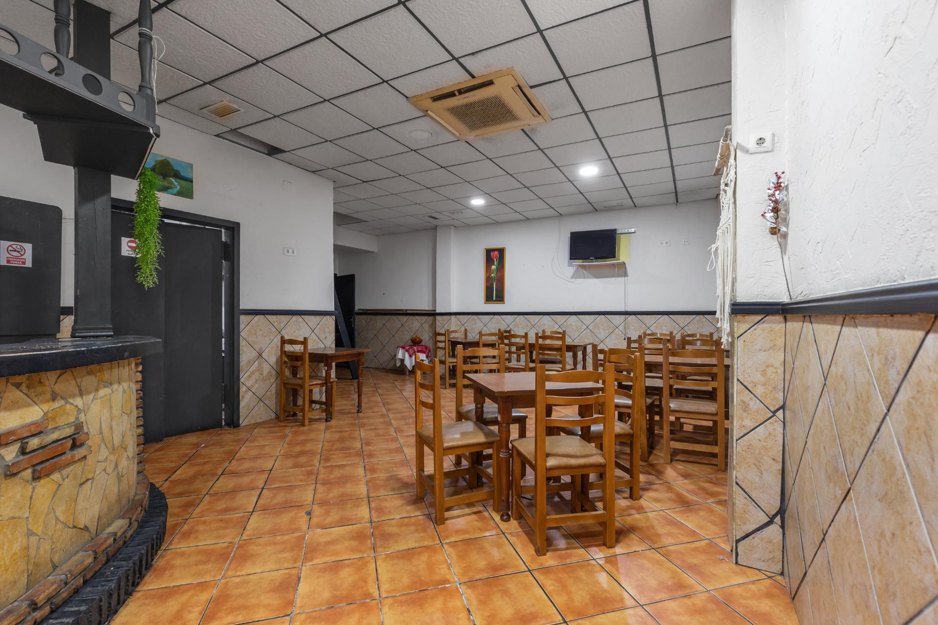 Revente - Commercial for sale - Torrevieja - Estacion de autobuses