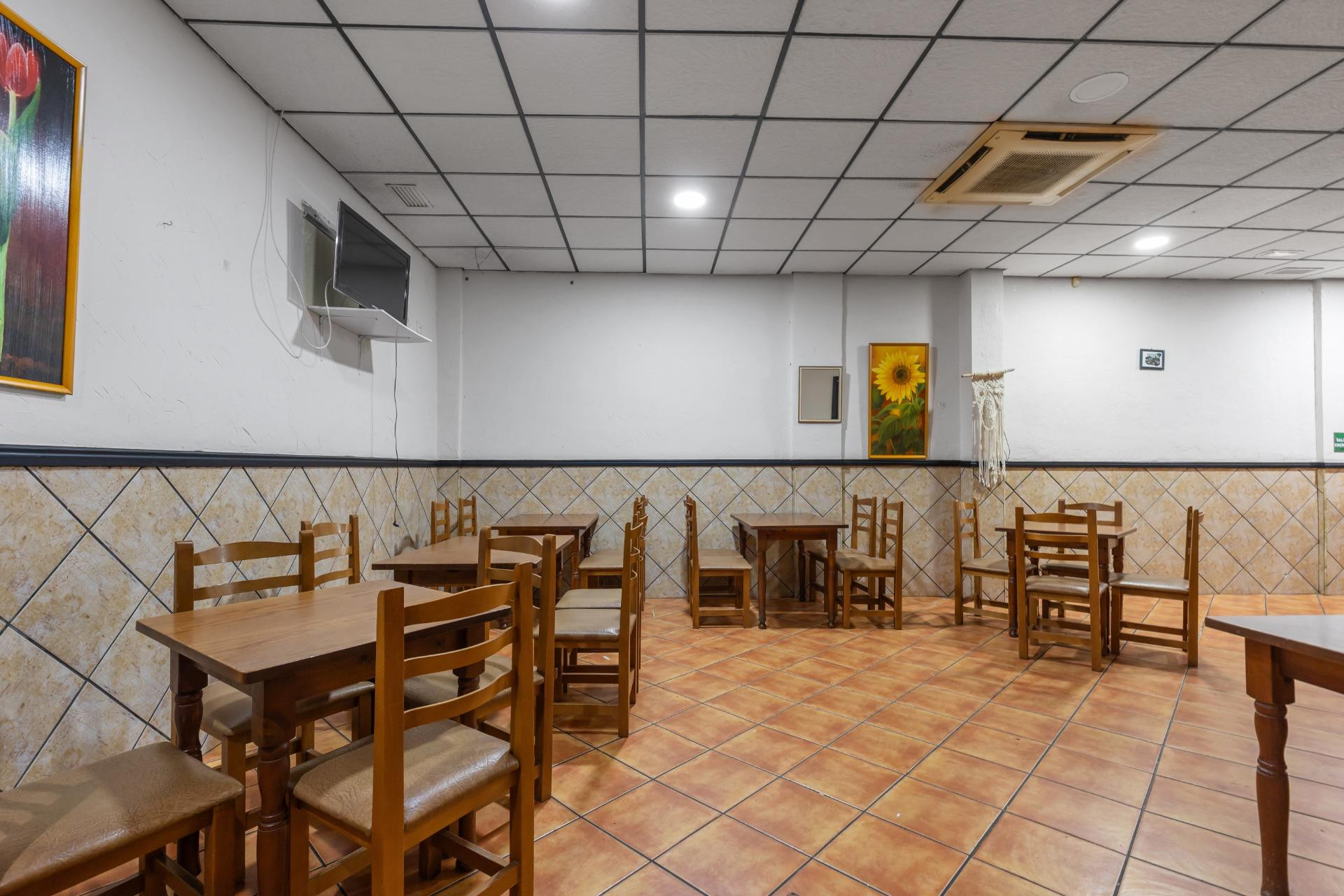 Revente - Commercial for sale - Torrevieja - Estacion de autobuses